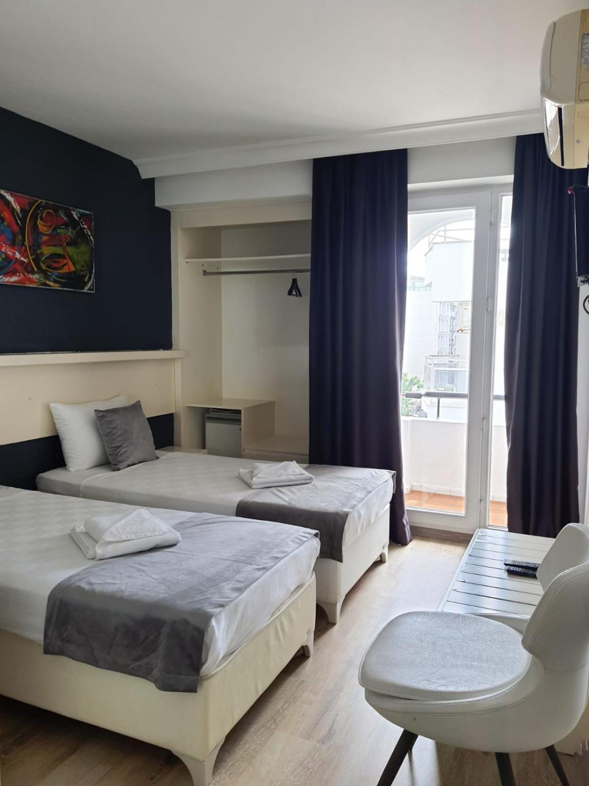 Z OTEL - Image 65