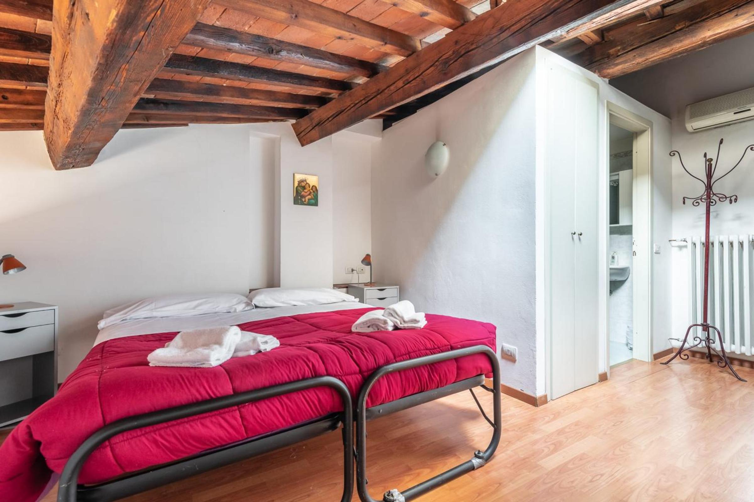 Lovely Loft 2 steps from the Cathedral in Florence