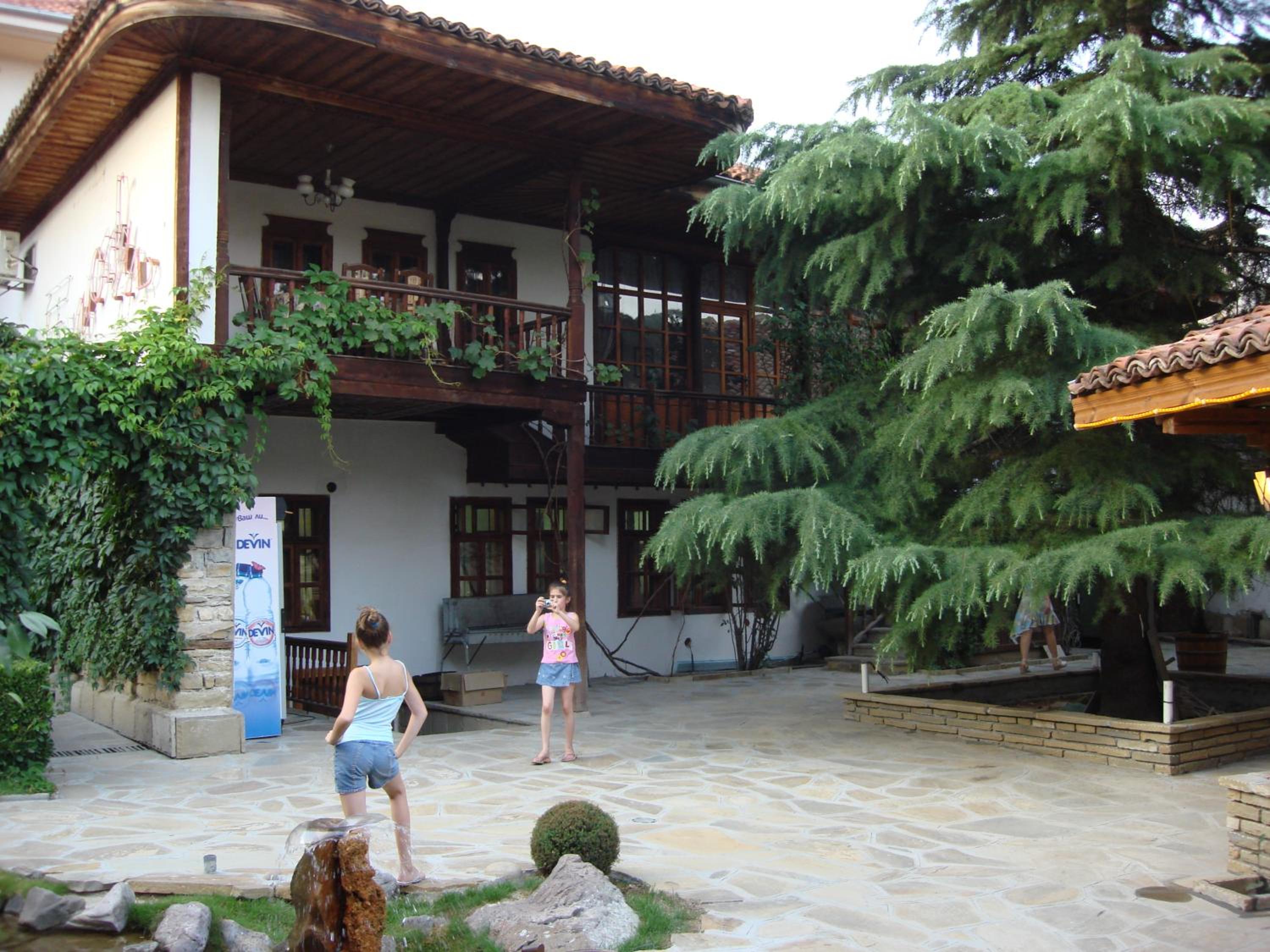 Chakarova Guest House