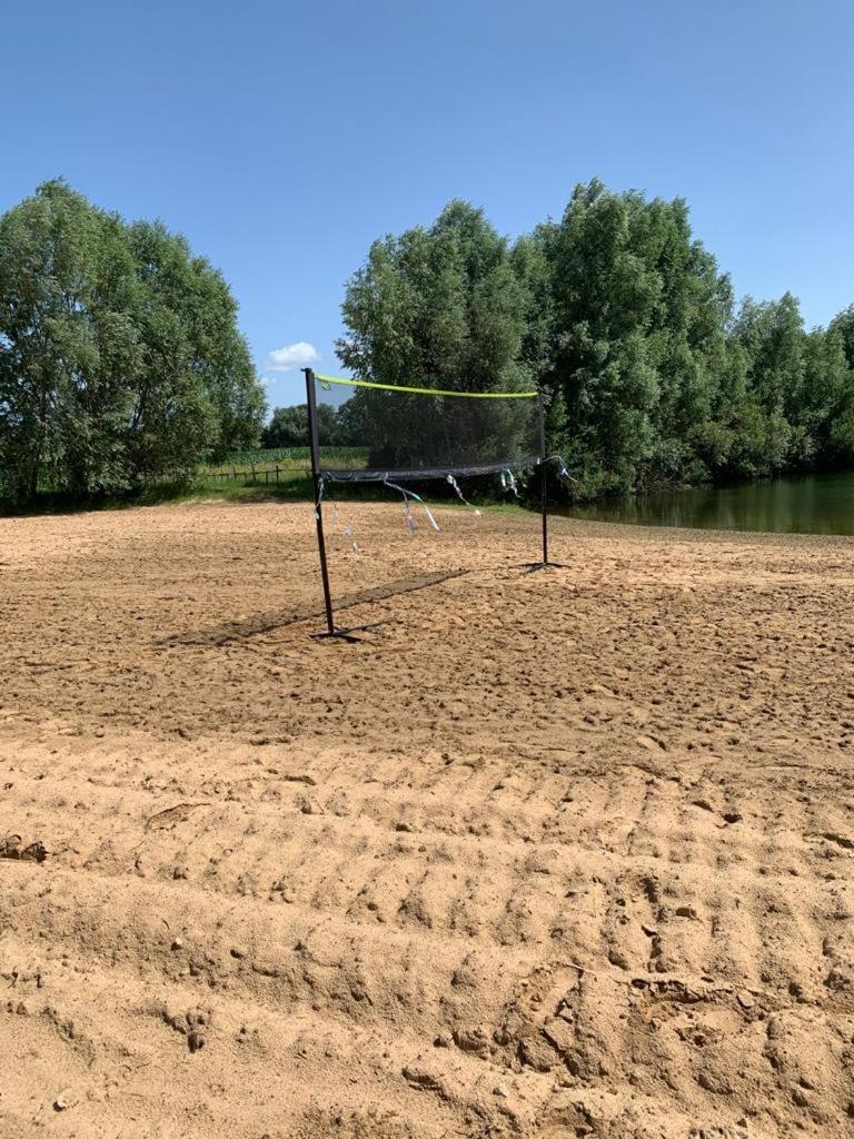 Pipowagen Madelief UNIEK natuurbad met strand exclusief voor onze gasten view 4