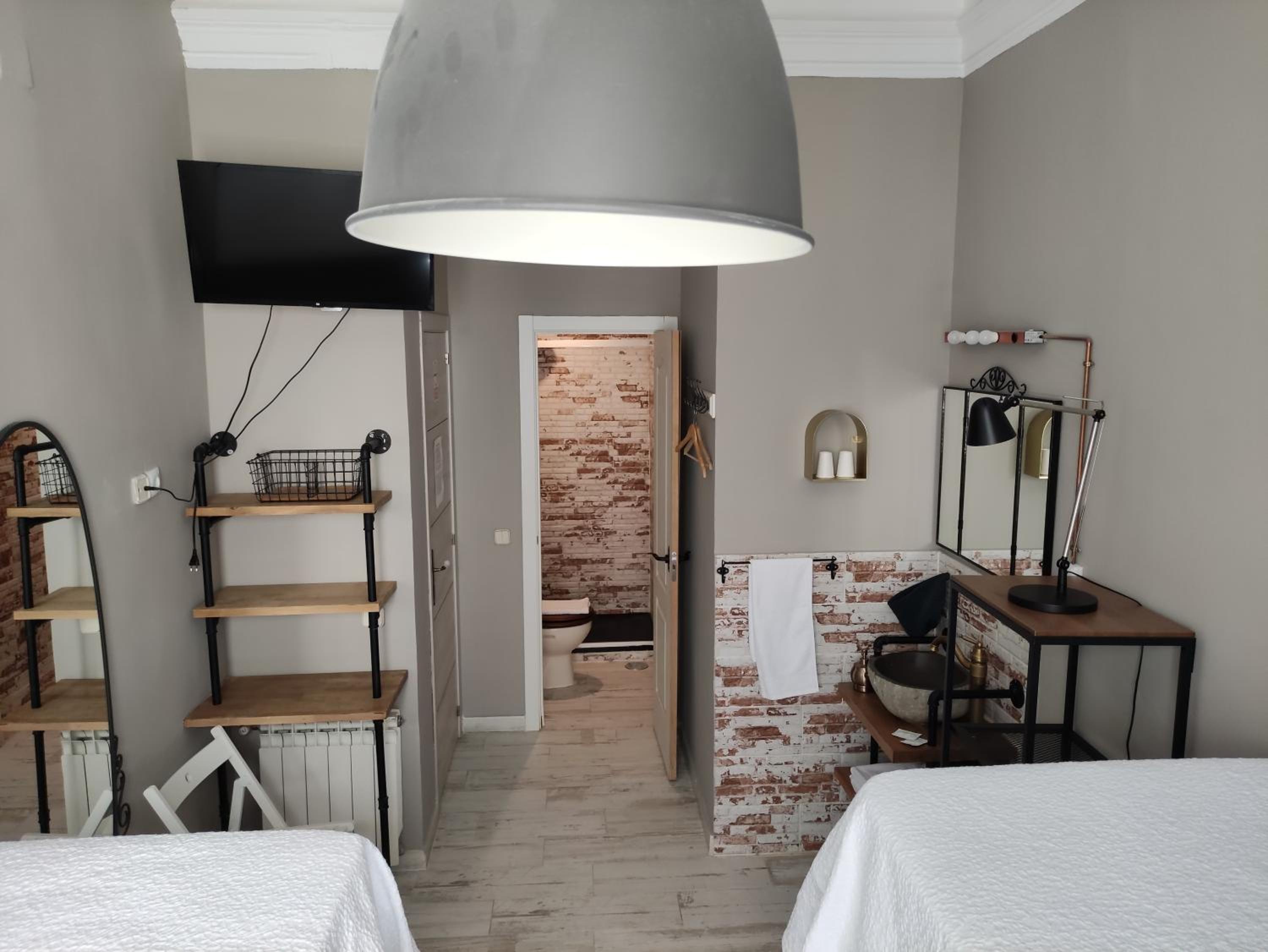 Hostal Hispalense