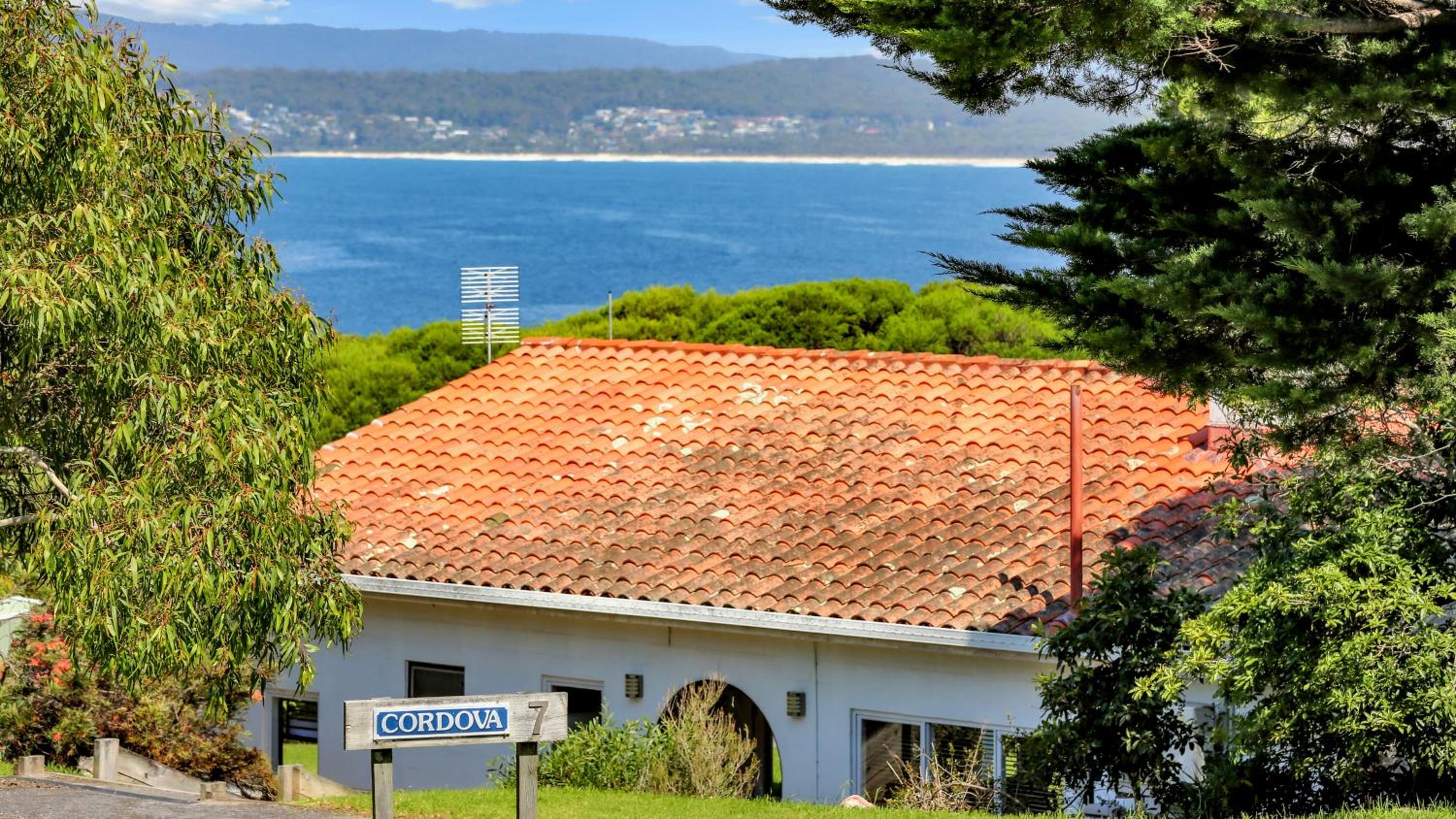 Cordova - Perfect Summer or Winter Getaway