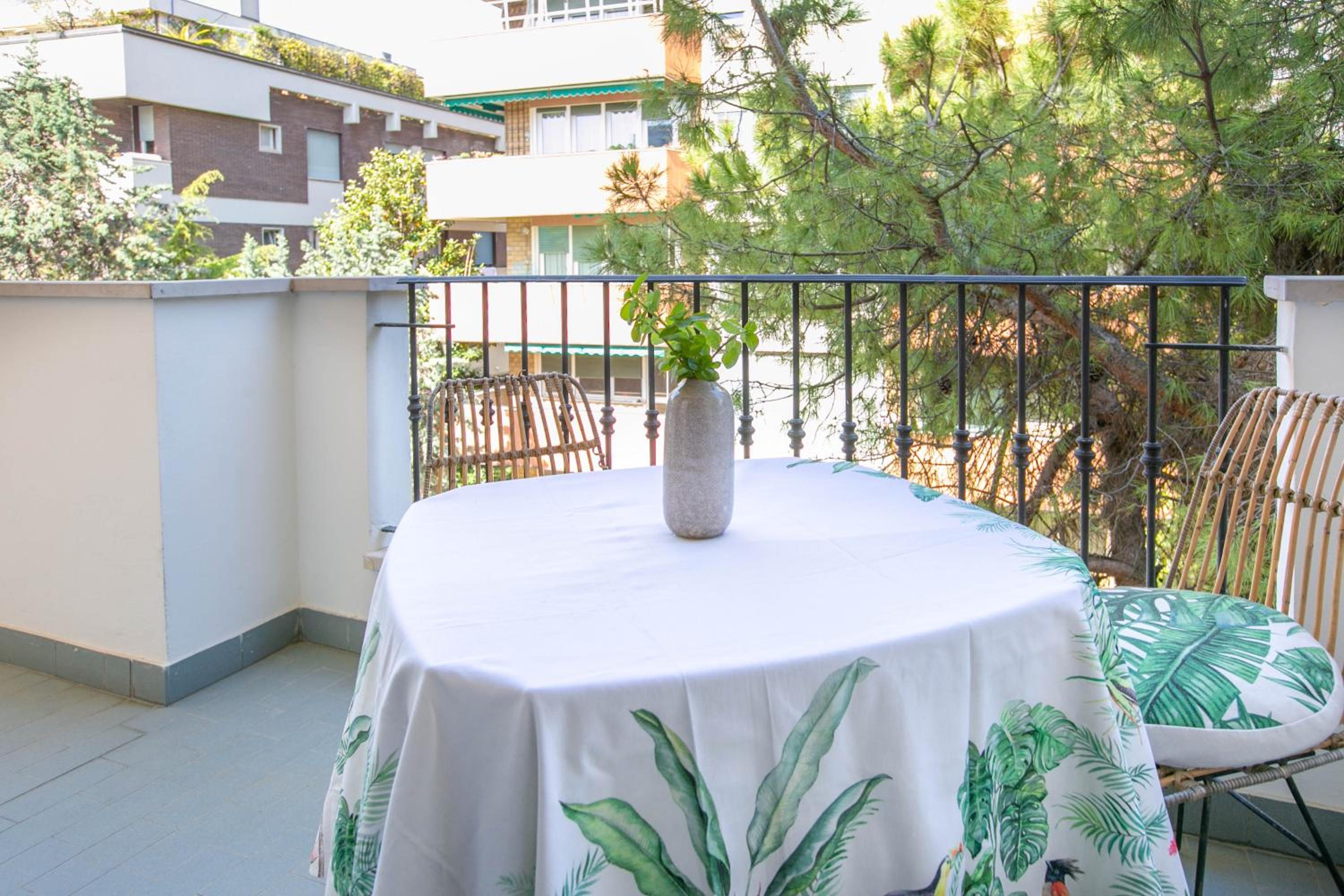 balcony