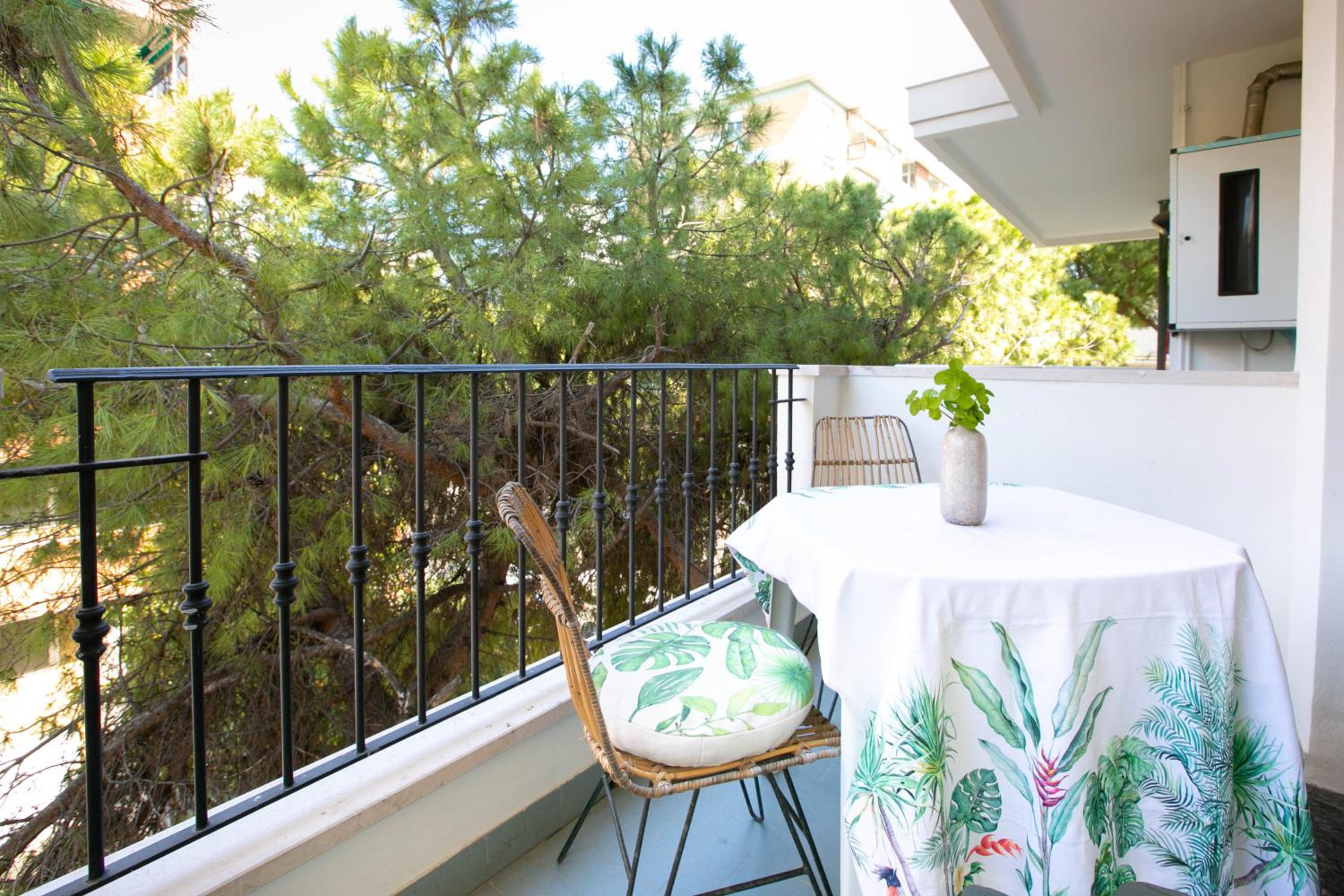 balcony