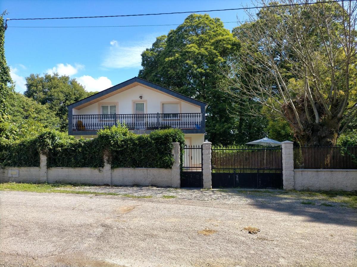 3 bedrooms house with enclosed garden and wifi at O Savinao 3 km away from the beach
