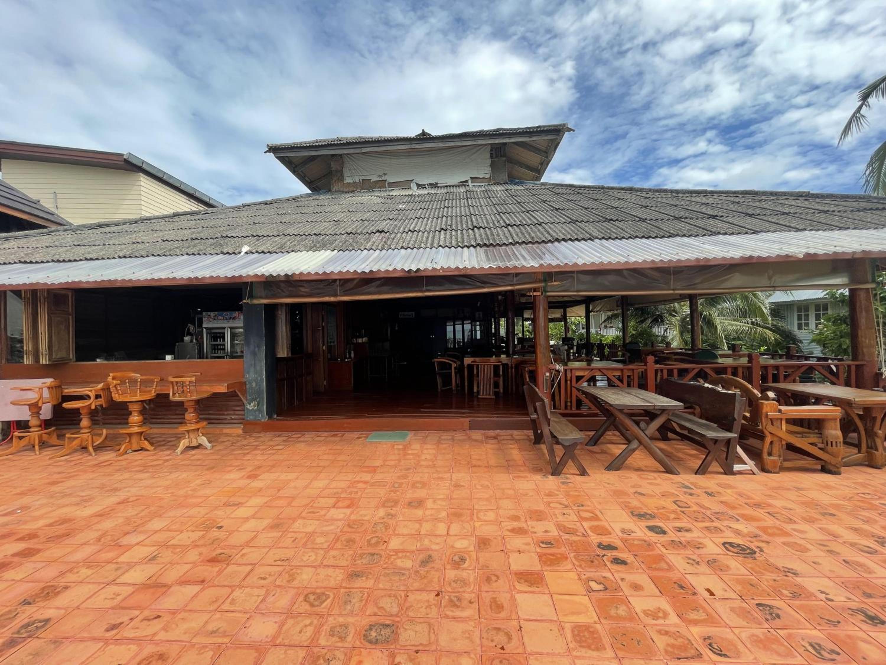 Utopia Resort