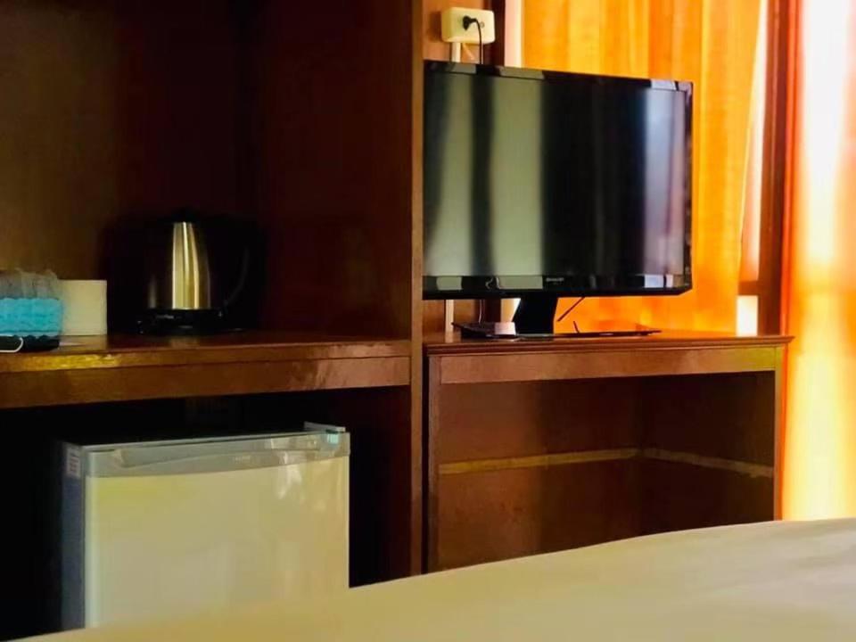 Utopia Resort