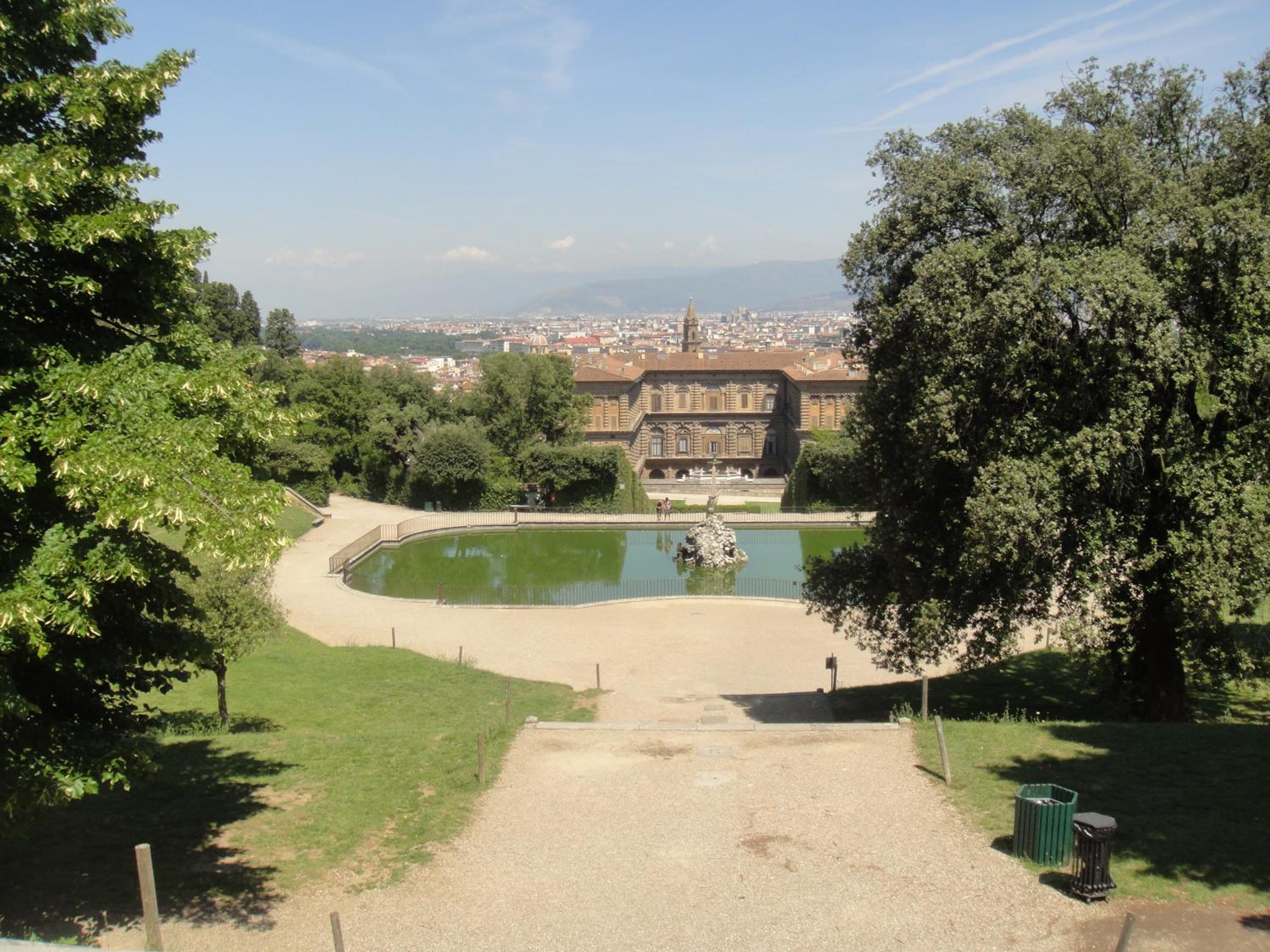 Pitti - Flo Apartments charme su Piazza Pitti