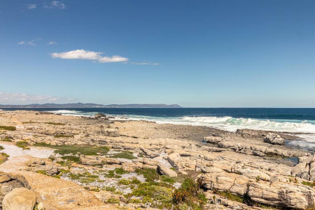 Easy Going Hermanus With An Ocean View