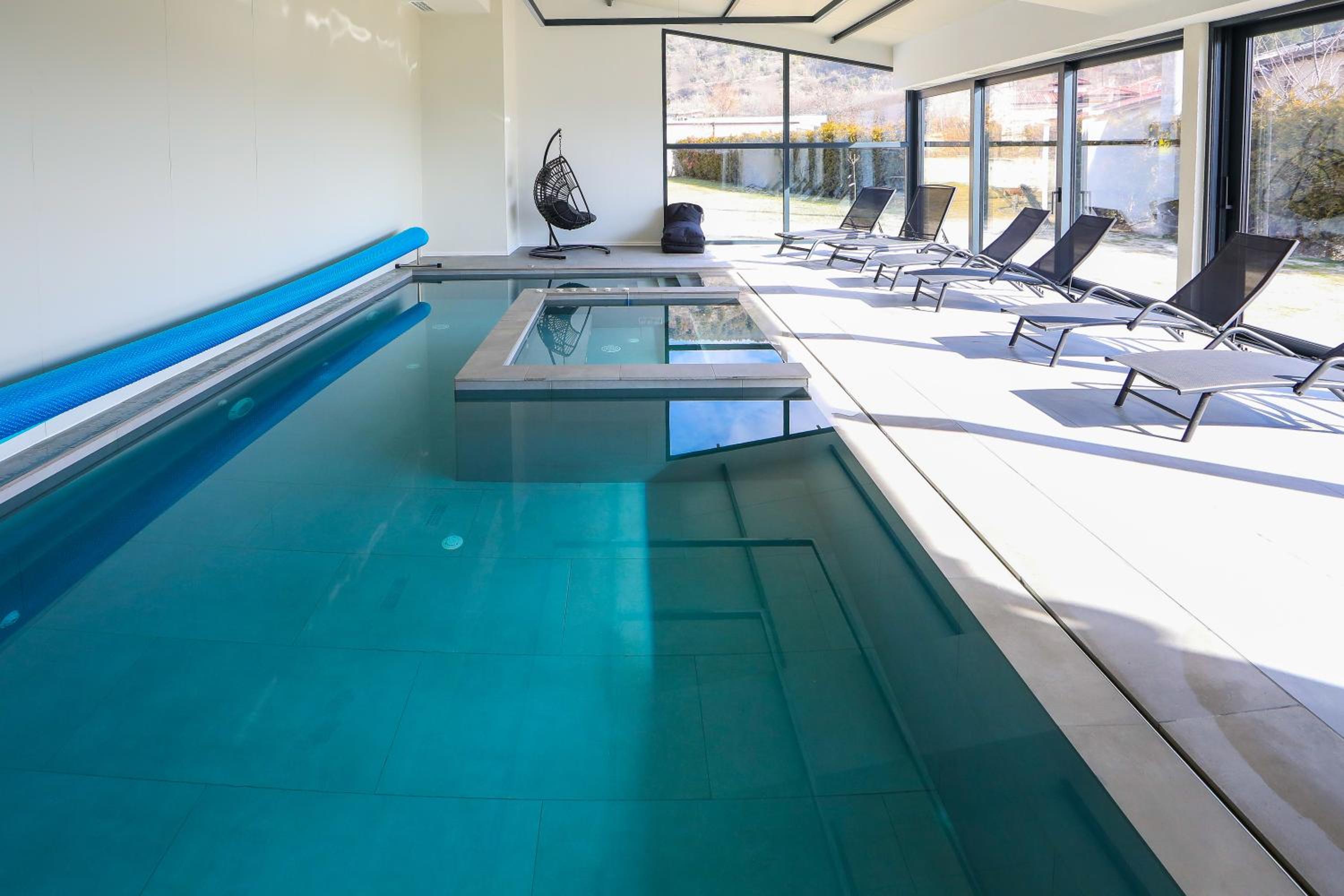 GRAFFIT Luxury houses