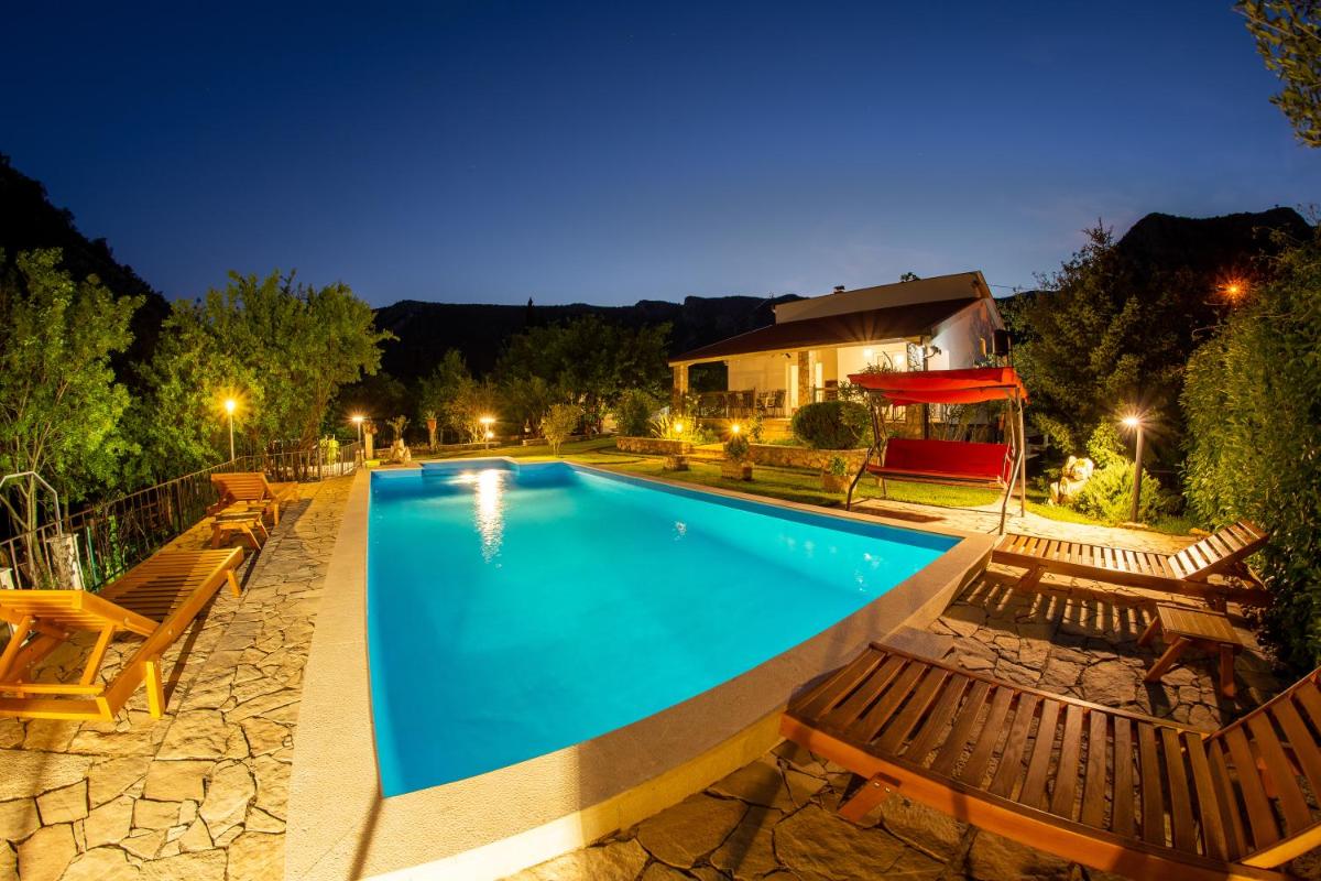 Villa Gana view 2