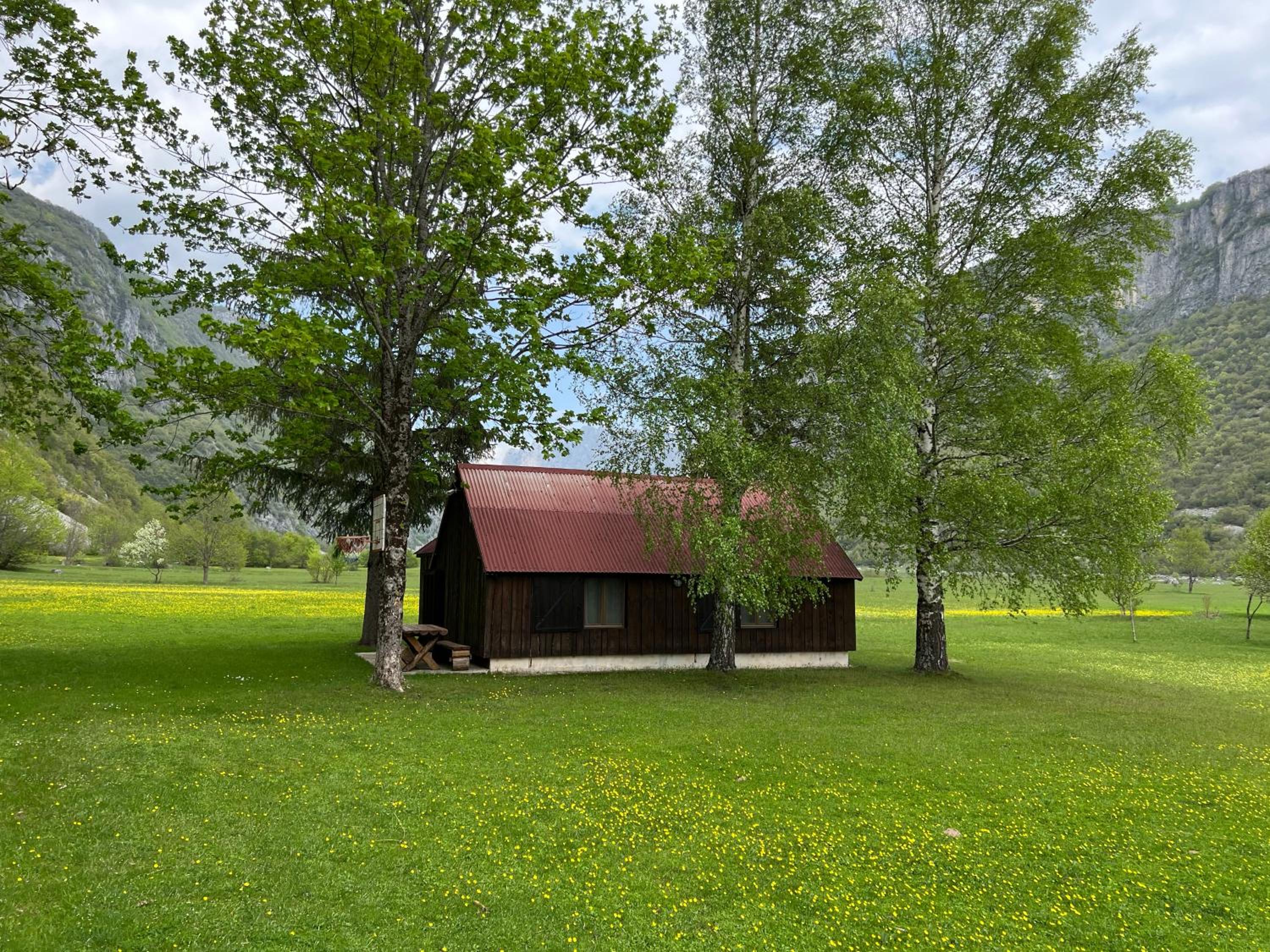 Mountain Cottage Komarnica view 4