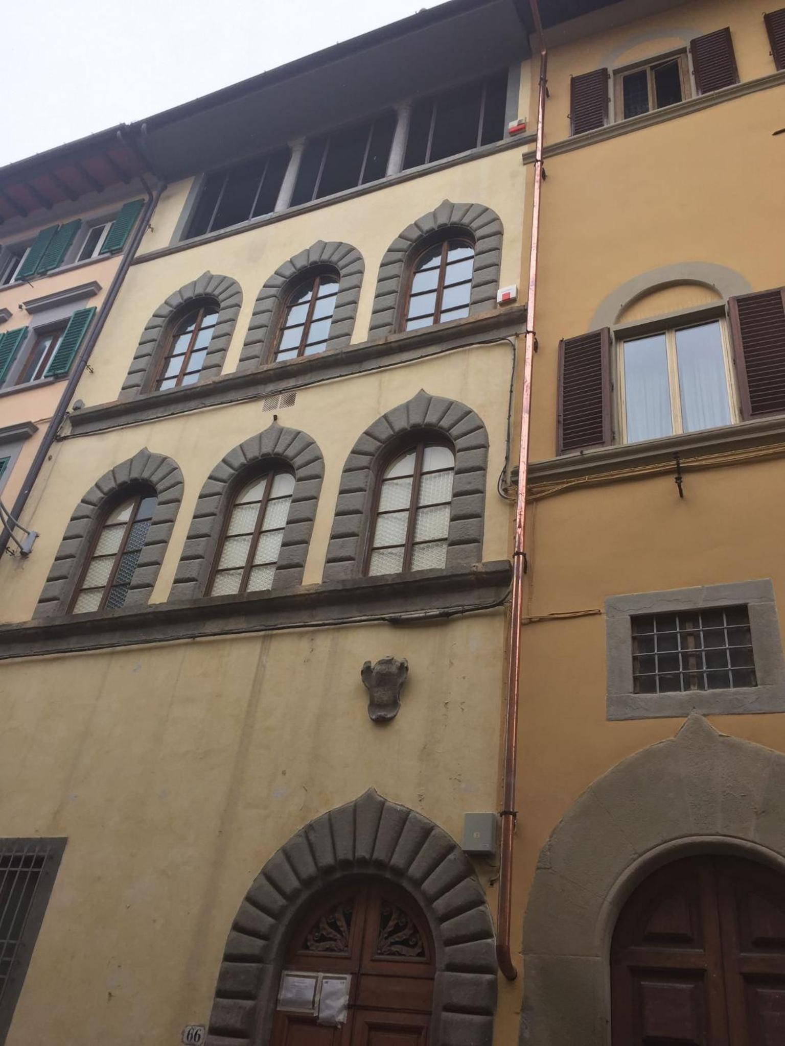 Heart of Florence Serragli Apt 10' from Ponte Vecchio