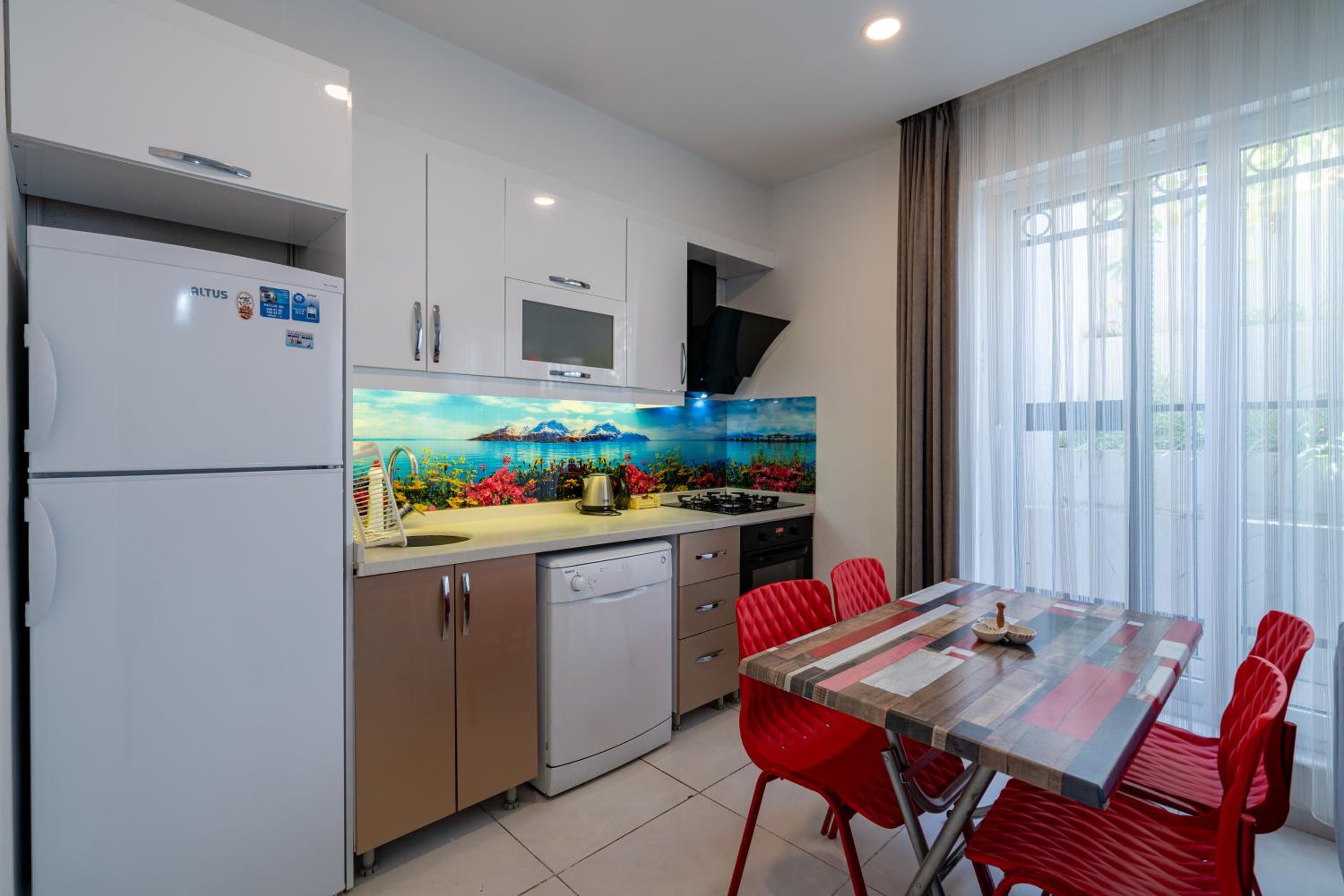 Sare Suites Downtown - Image 20