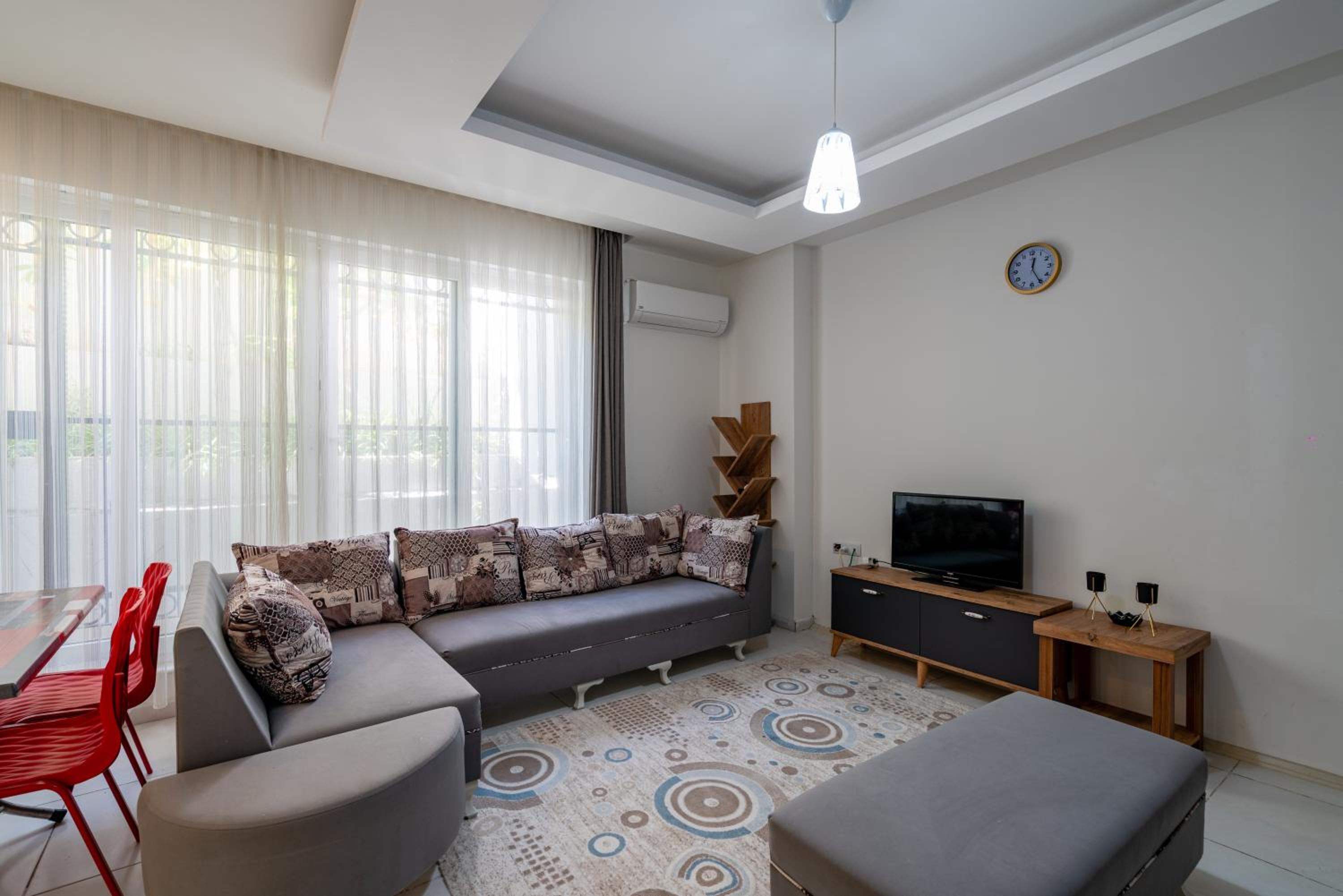 Sare Suites Downtown - Image 27