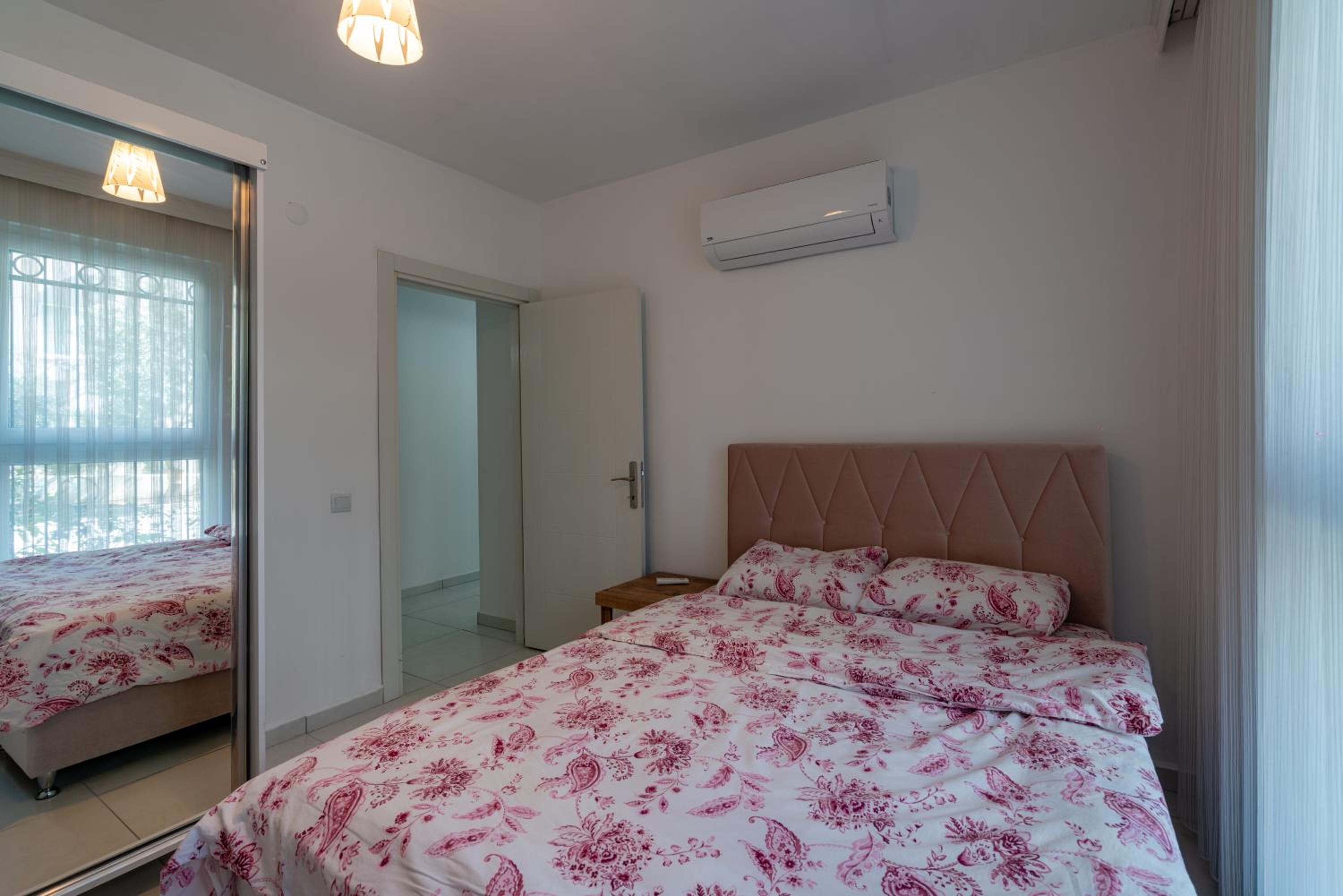 Sare Suites Downtown - Image 65