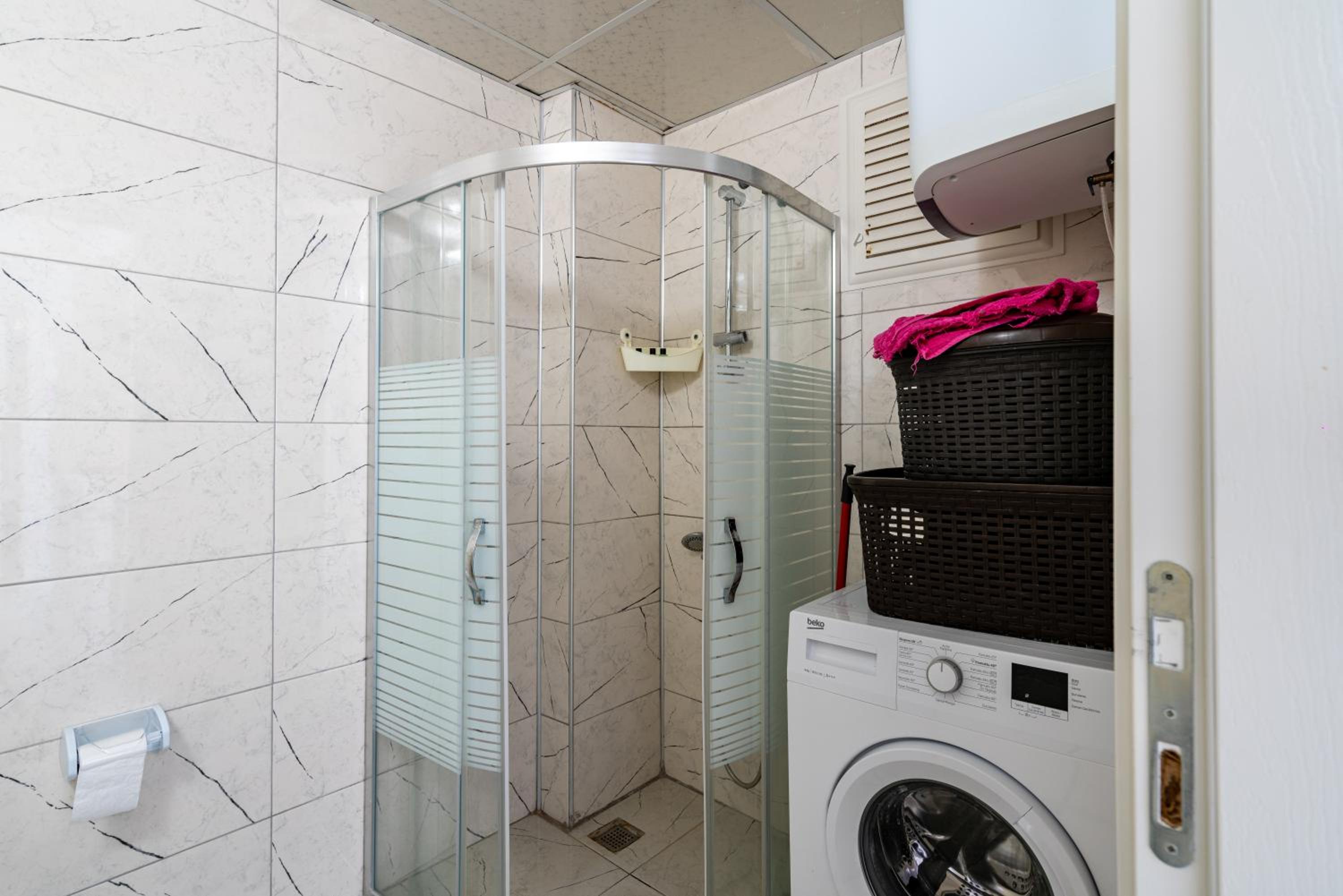 Sare Suites Downtown - Image 24