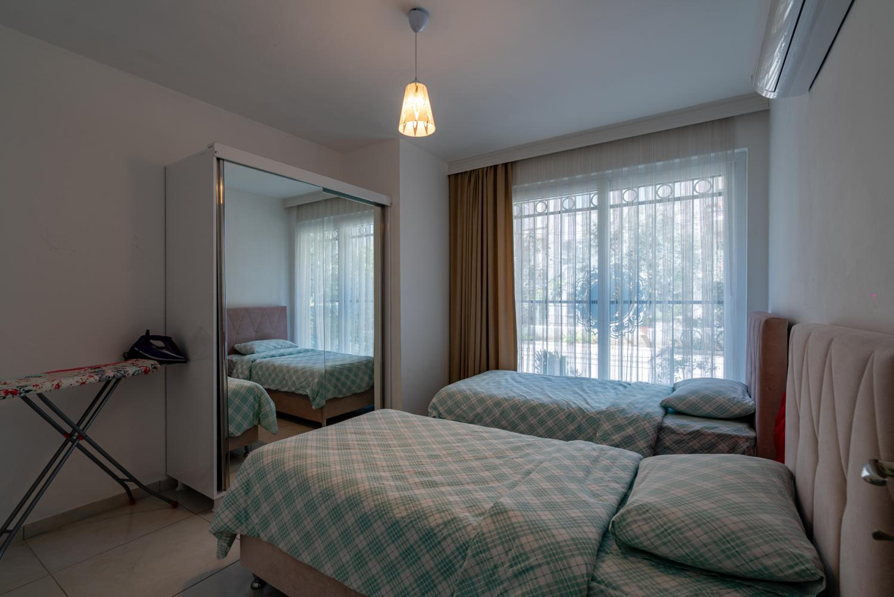 Sare Suites Downtown - Image 54