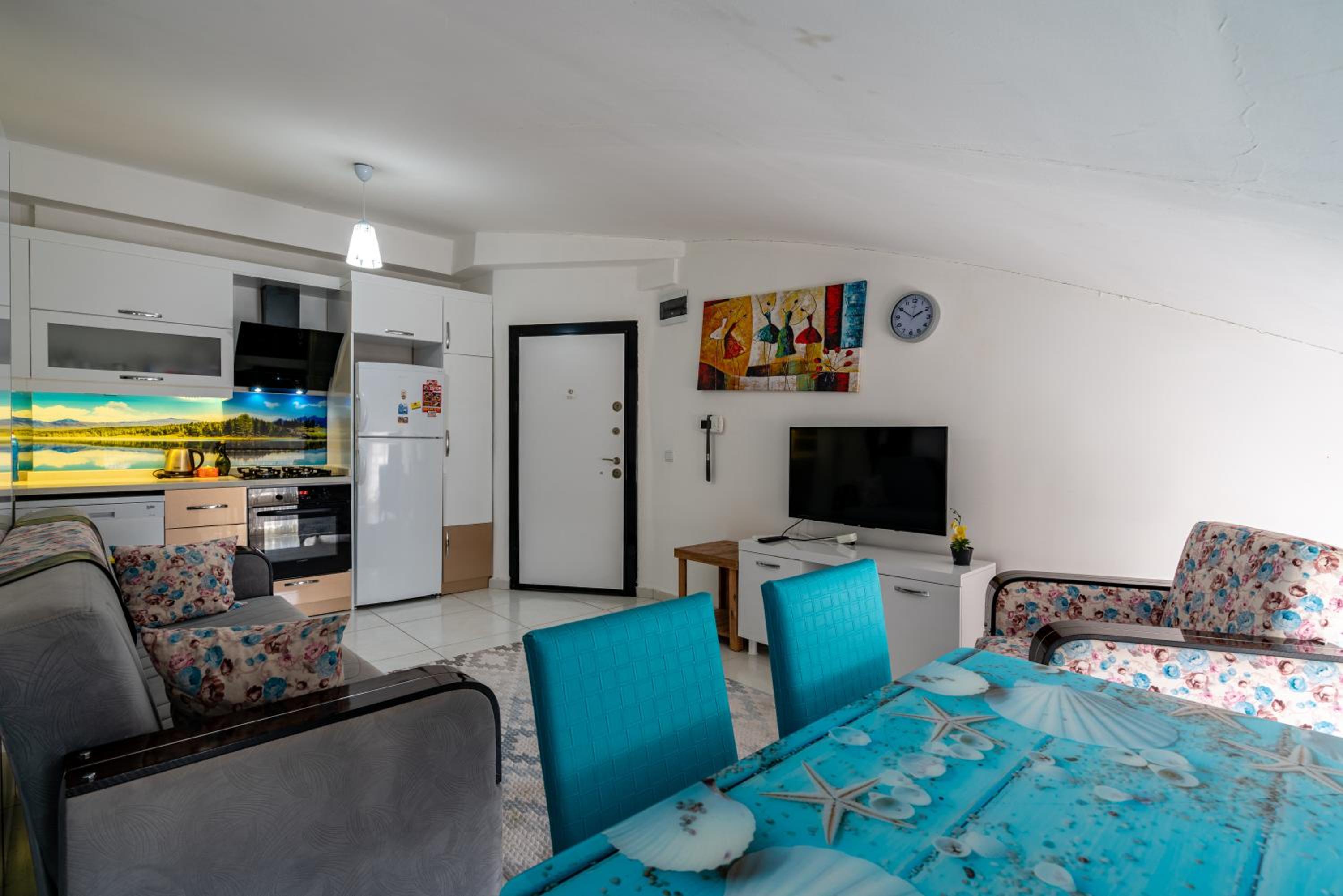 Sare Suites Downtown - Image 21