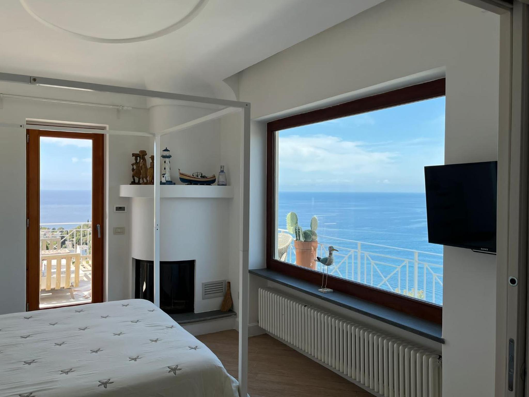 Agapanto Luxury Accommodation view 4