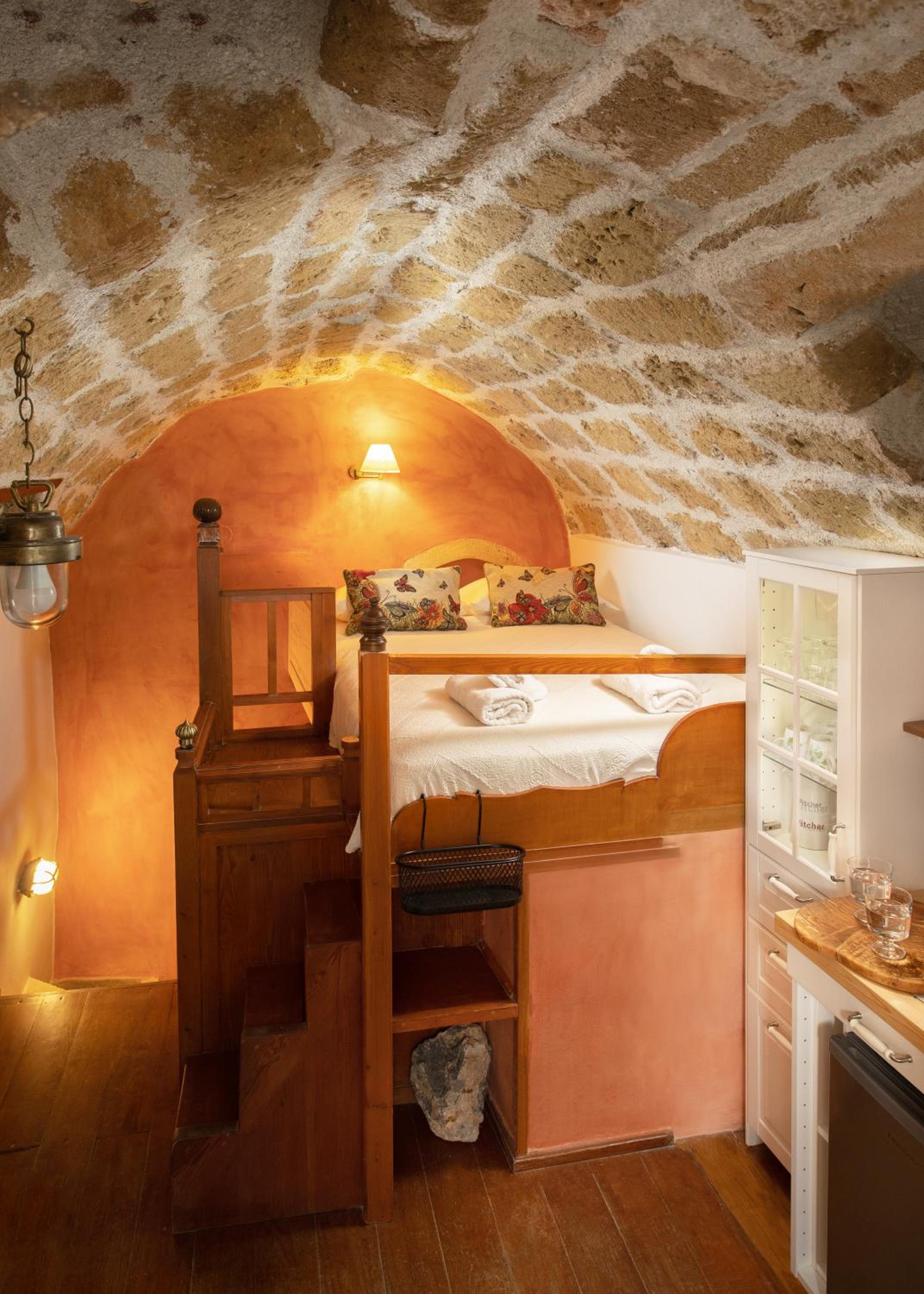 Dorovinis Monemvasia Castlehouses