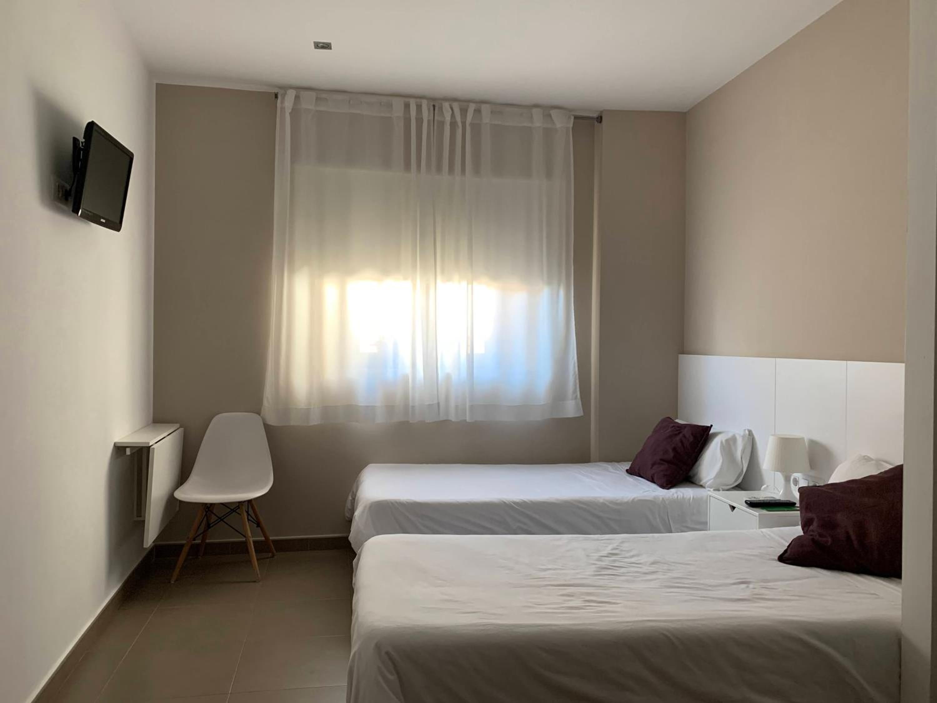 Hostal La Placeta view 5