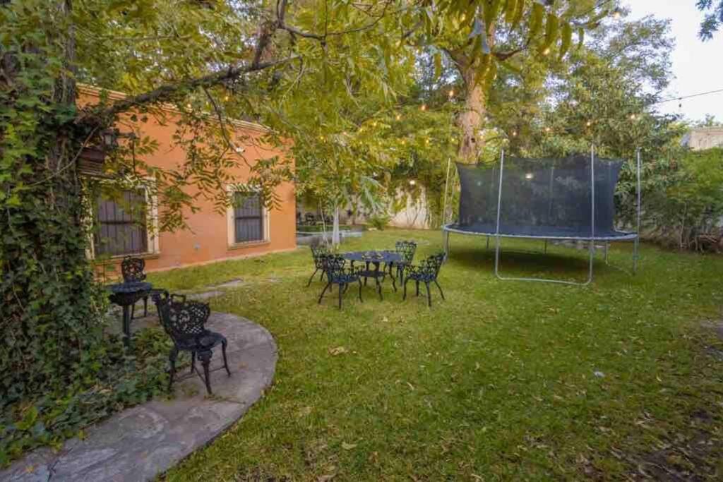 Casona Colonial Céntrica Familias Parejas Asador Juegos Guía Turística