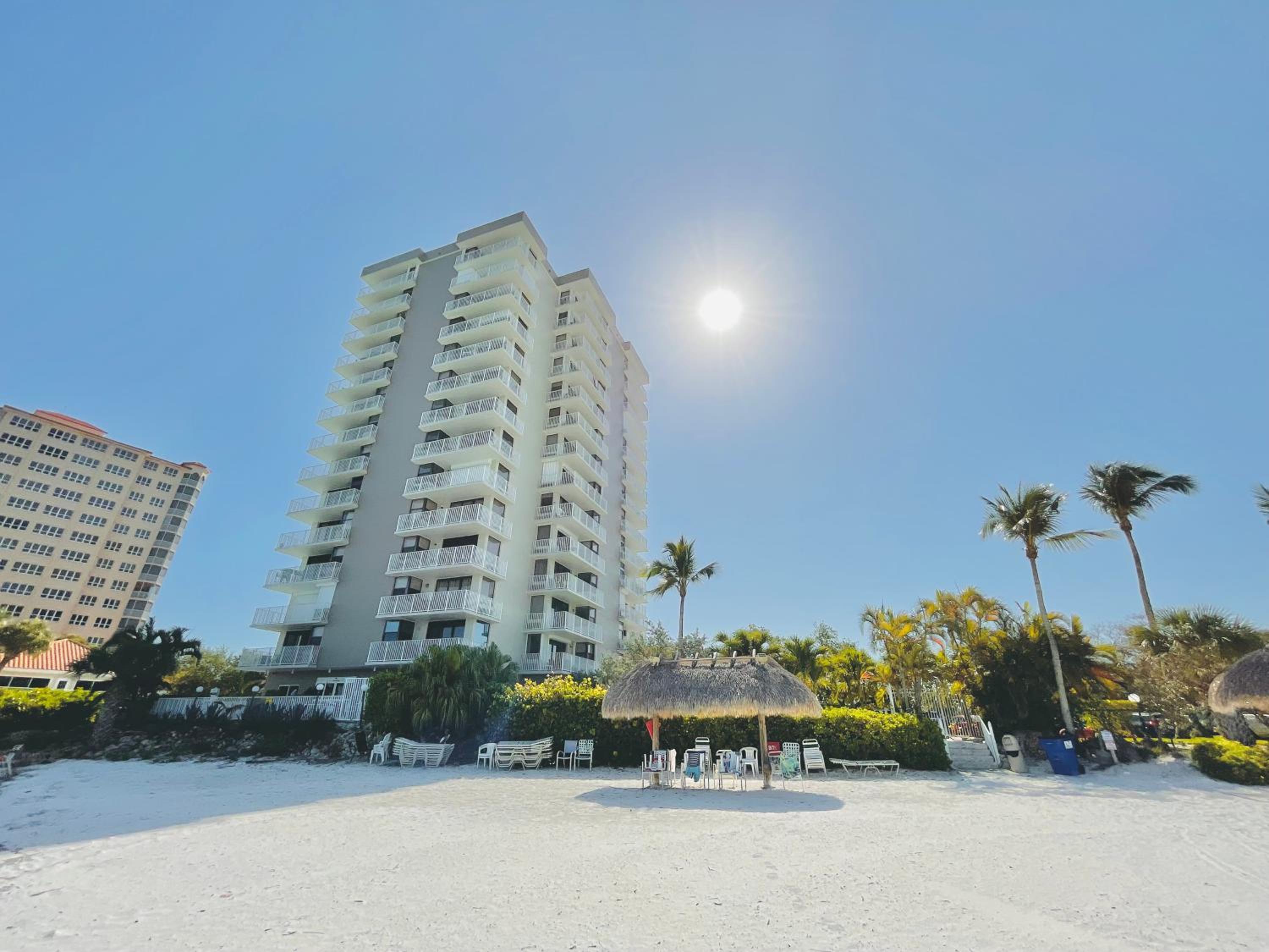 Penthouse 6 Panoramic Ocean Views Top Floor view 4