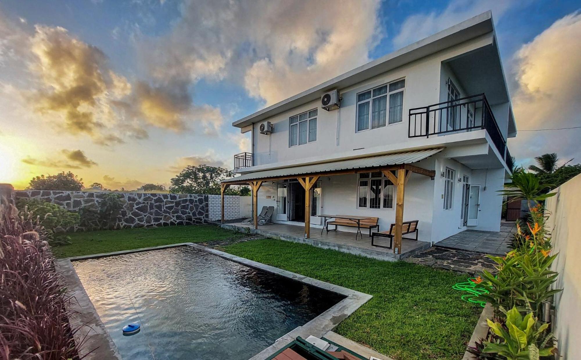 Red Fody Villa view 4
