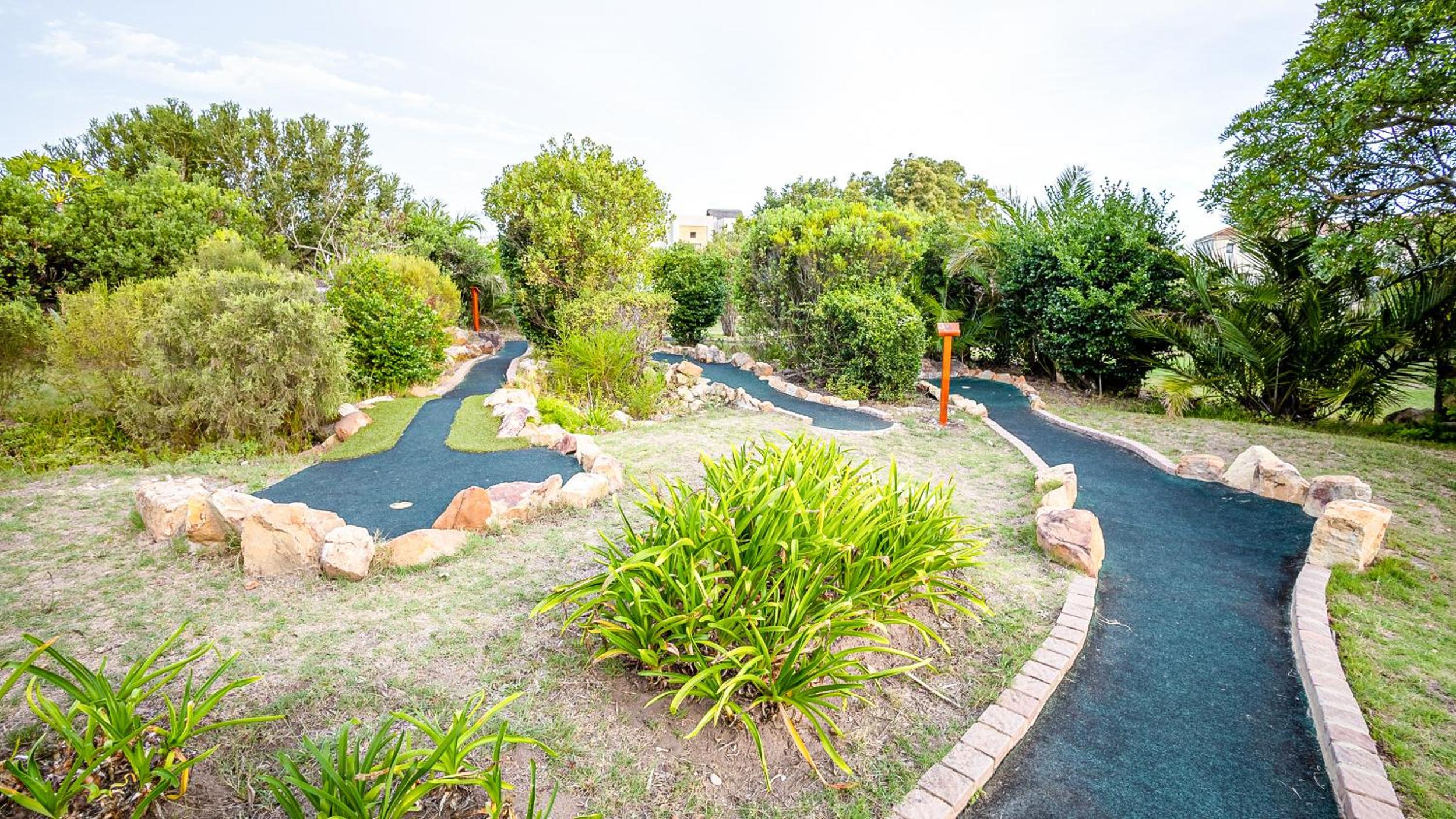 Modern self-catering apartment in a secure estate view 5