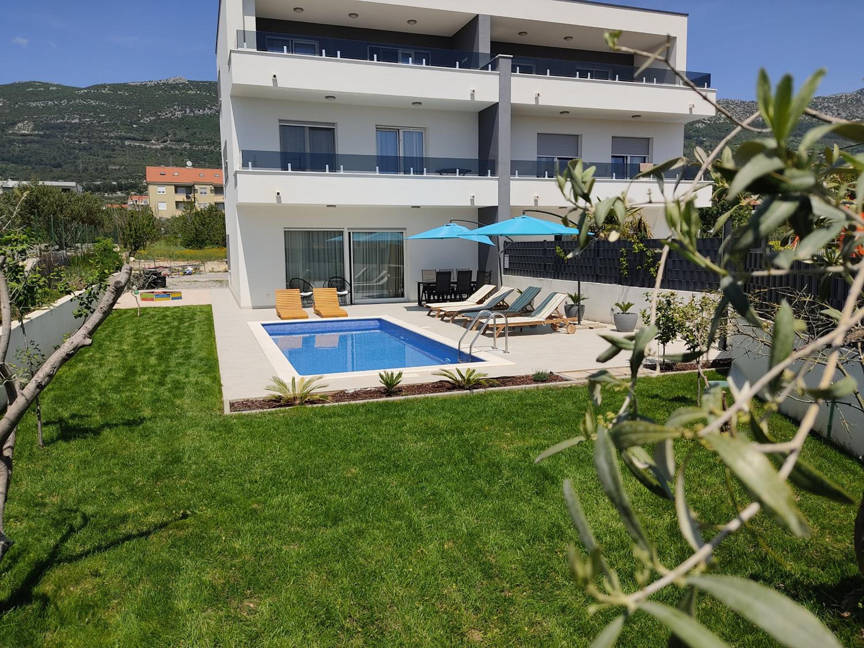 NEW VILLA DAVID, WI-FI, IPTV, 5 bedrooms, 4 bathrooms view 2