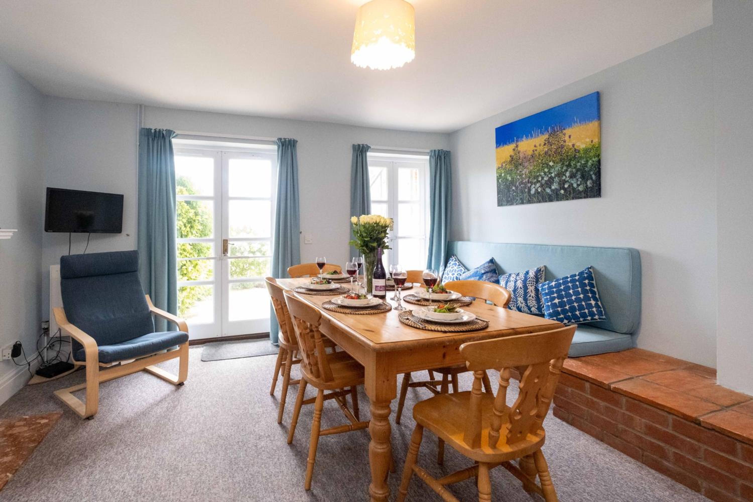4 Crespigny House - Aldeburgh Coastal Cottages view 3