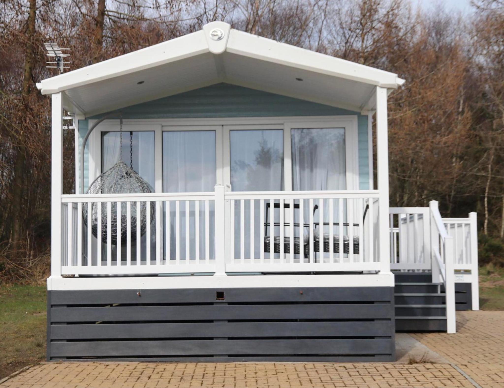 Silver Birch Retreat - Percy Woods Country Retreat With 18 HOLE FREE GOLF view 3