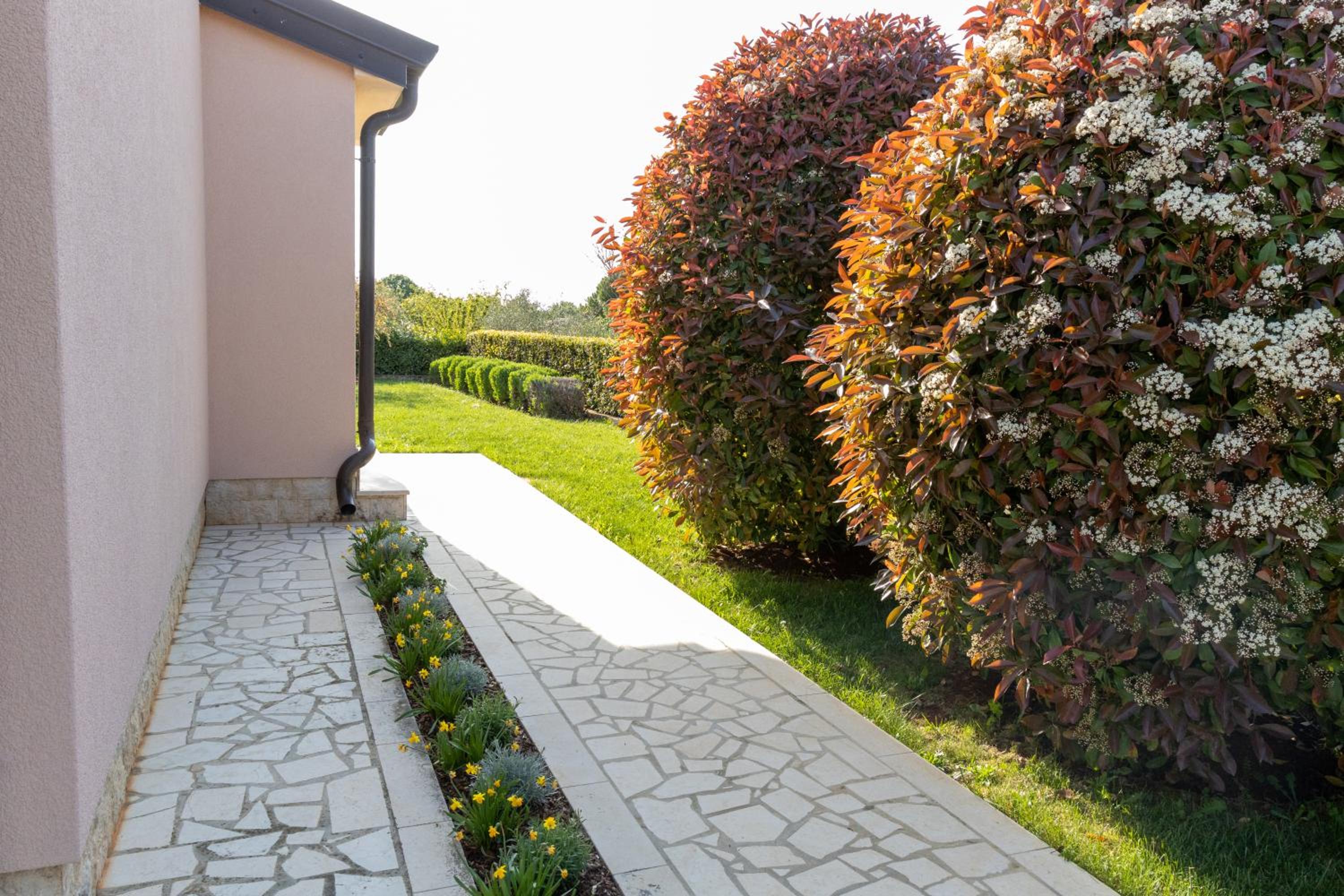 COUNTRY HOUSE NINA view 4