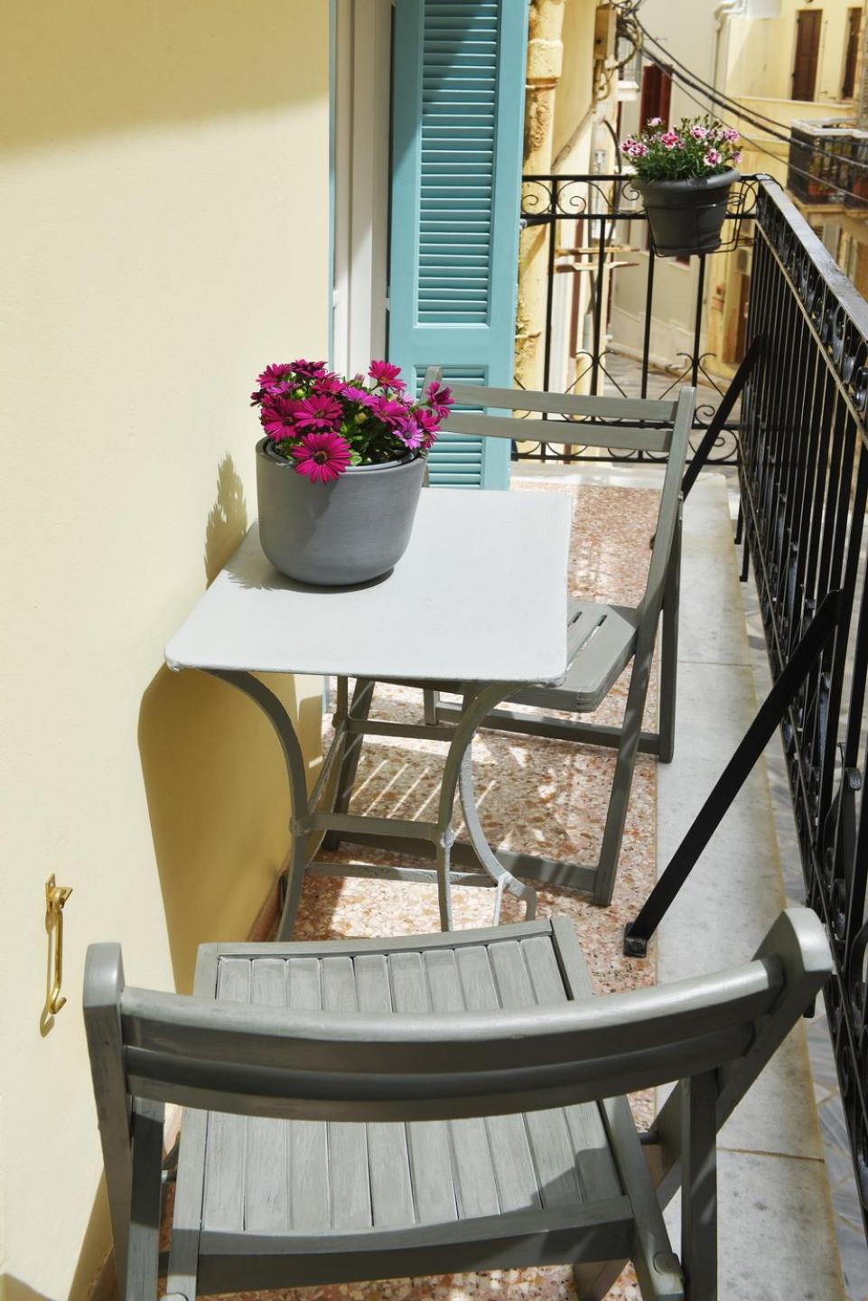 Nostos Apartment