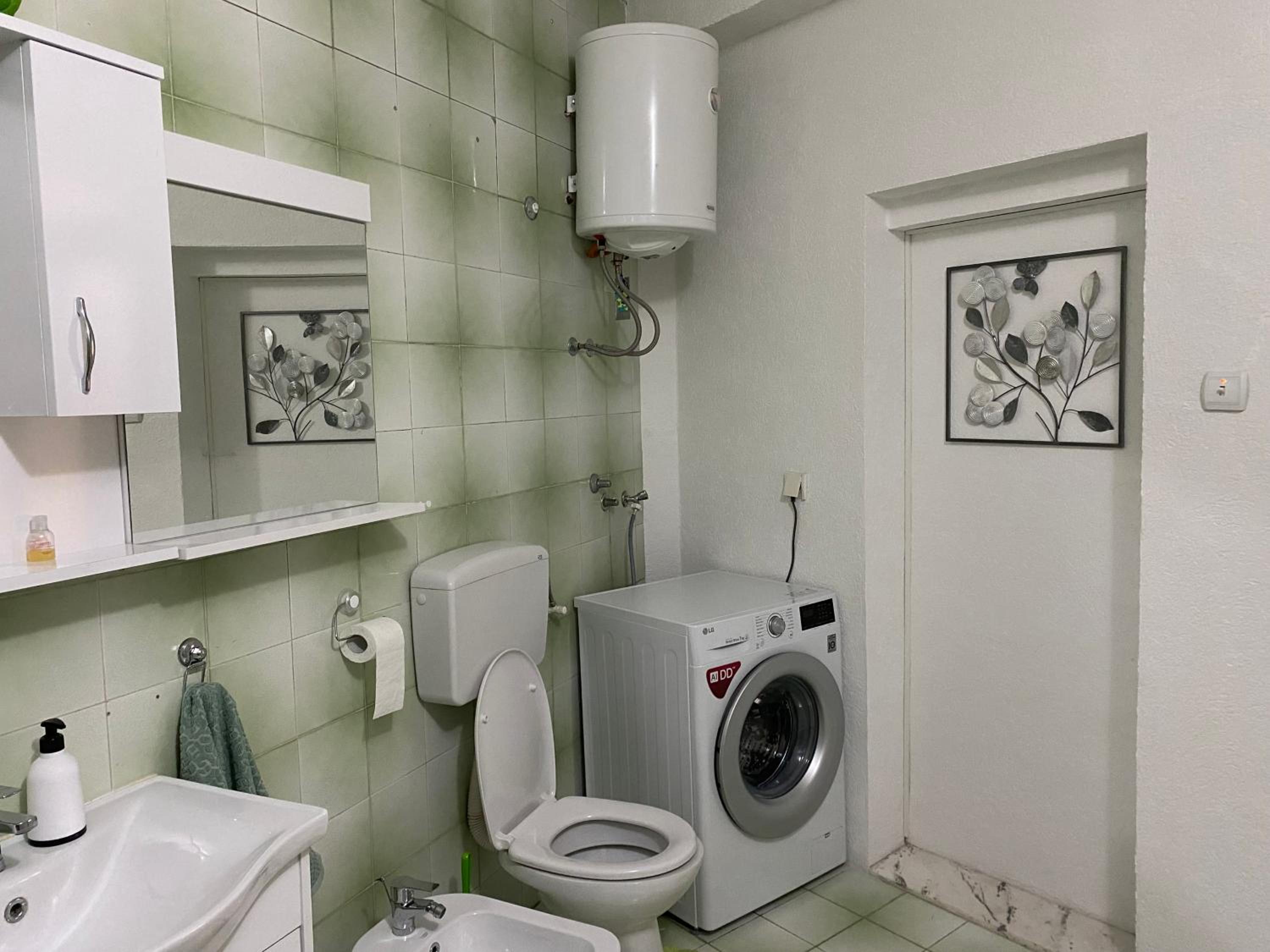 Luka Apartment