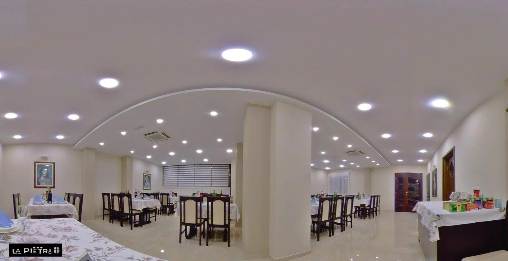 La Pietra Family Hotel