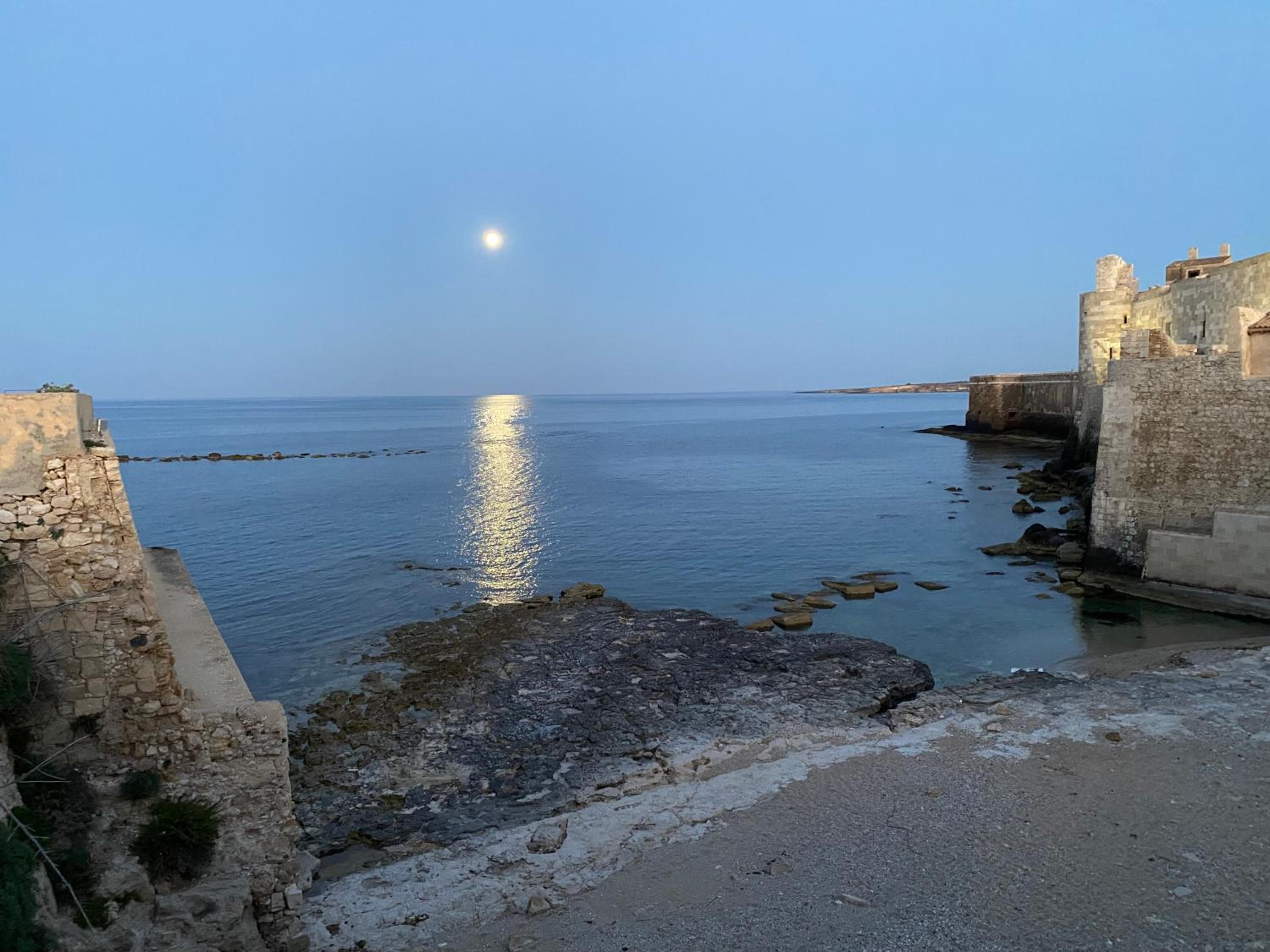 Incantevole appartamento in palazzo storico Ortigia