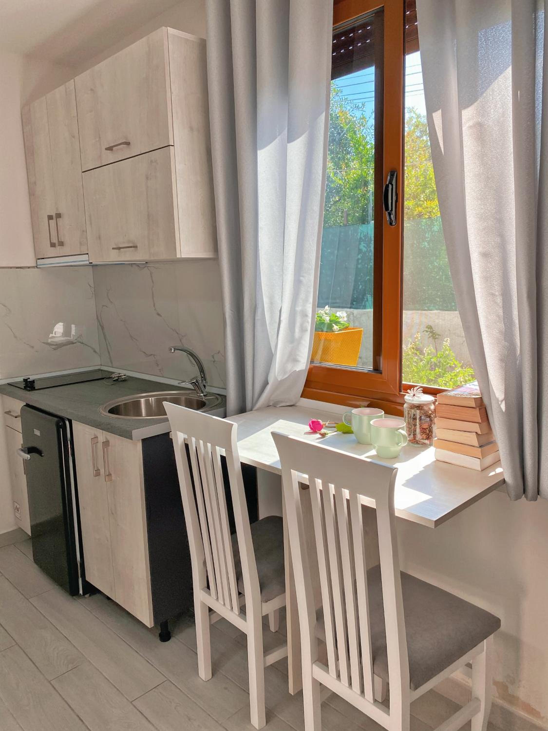Sunny guest house