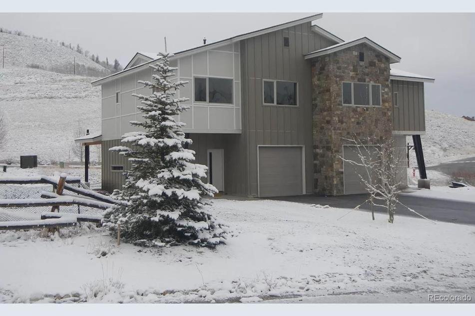 3BD/3BA- Updated Cozy Ski Retreat with Garage at the Base of Granby Ranch view 2