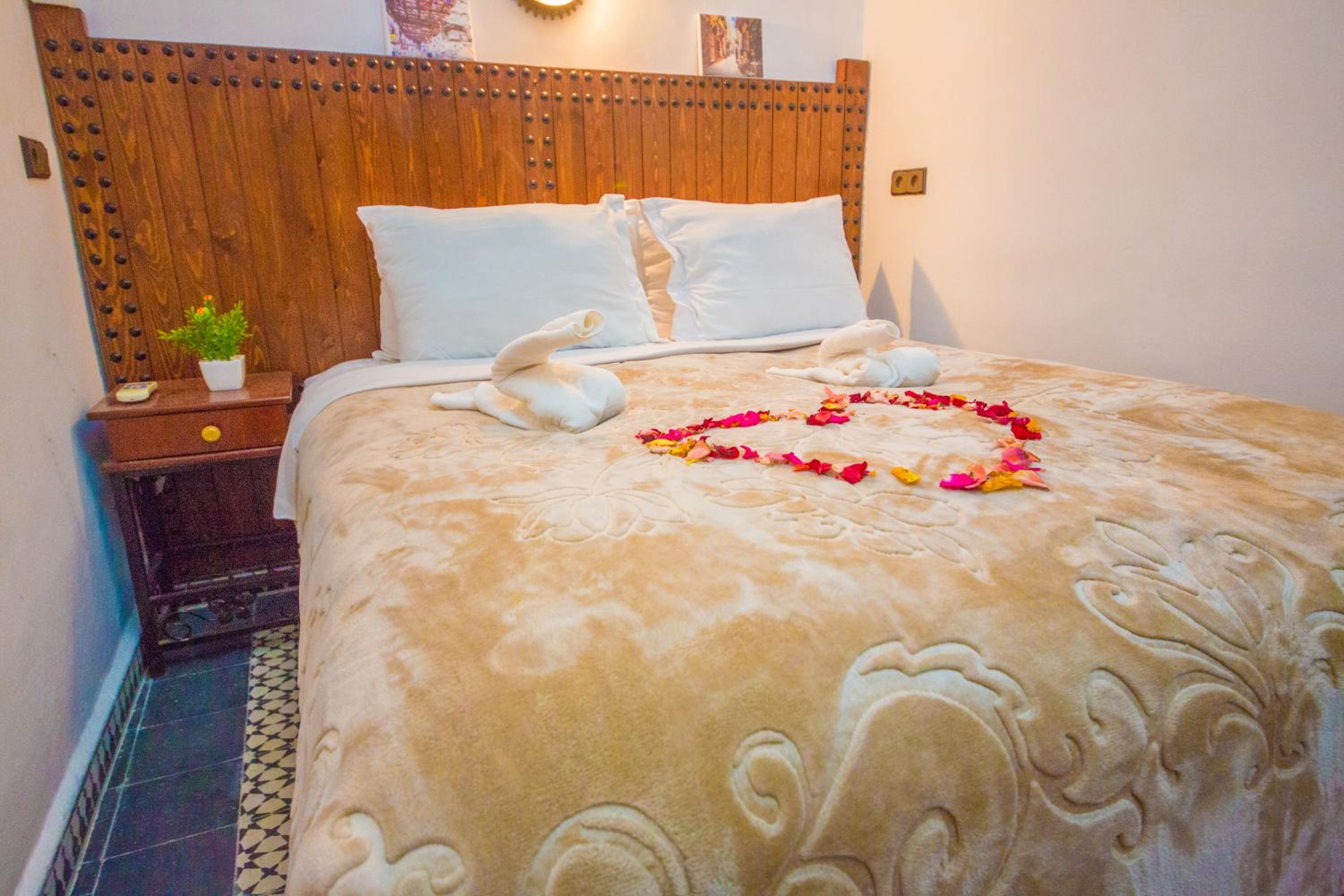 Riad Basma Fes - Brand New Bathrooms & AC - Image 3