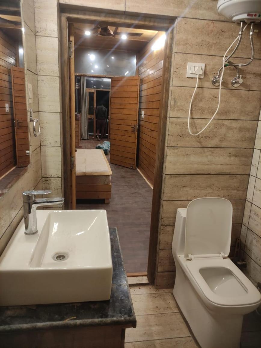 Alpine Woods 3BHK Chalet view 4
