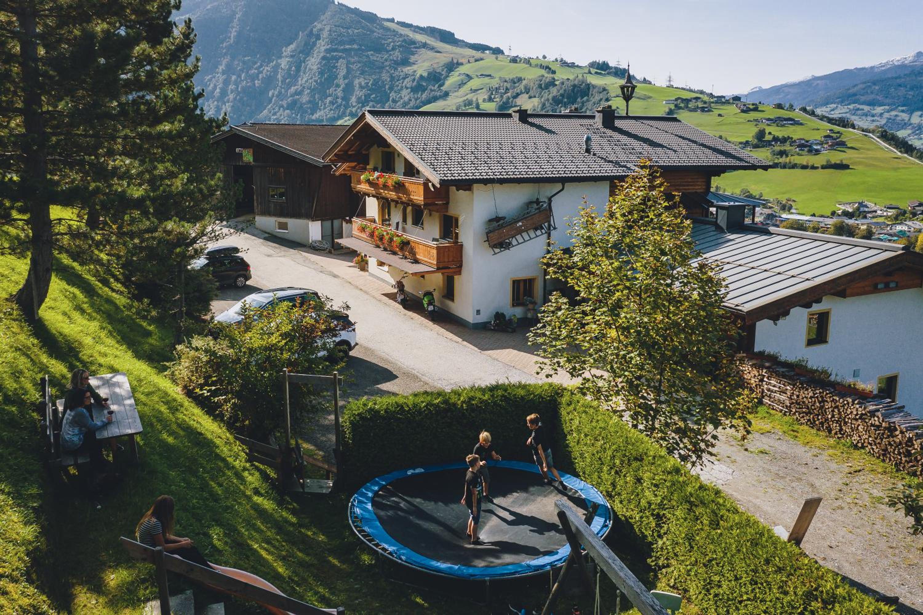 Panorama Hotel Guggenbichl - inkl Sommerkarte, einmaliger Eintritt ins Tauern Spa & bester Ausblick über Kaprun
