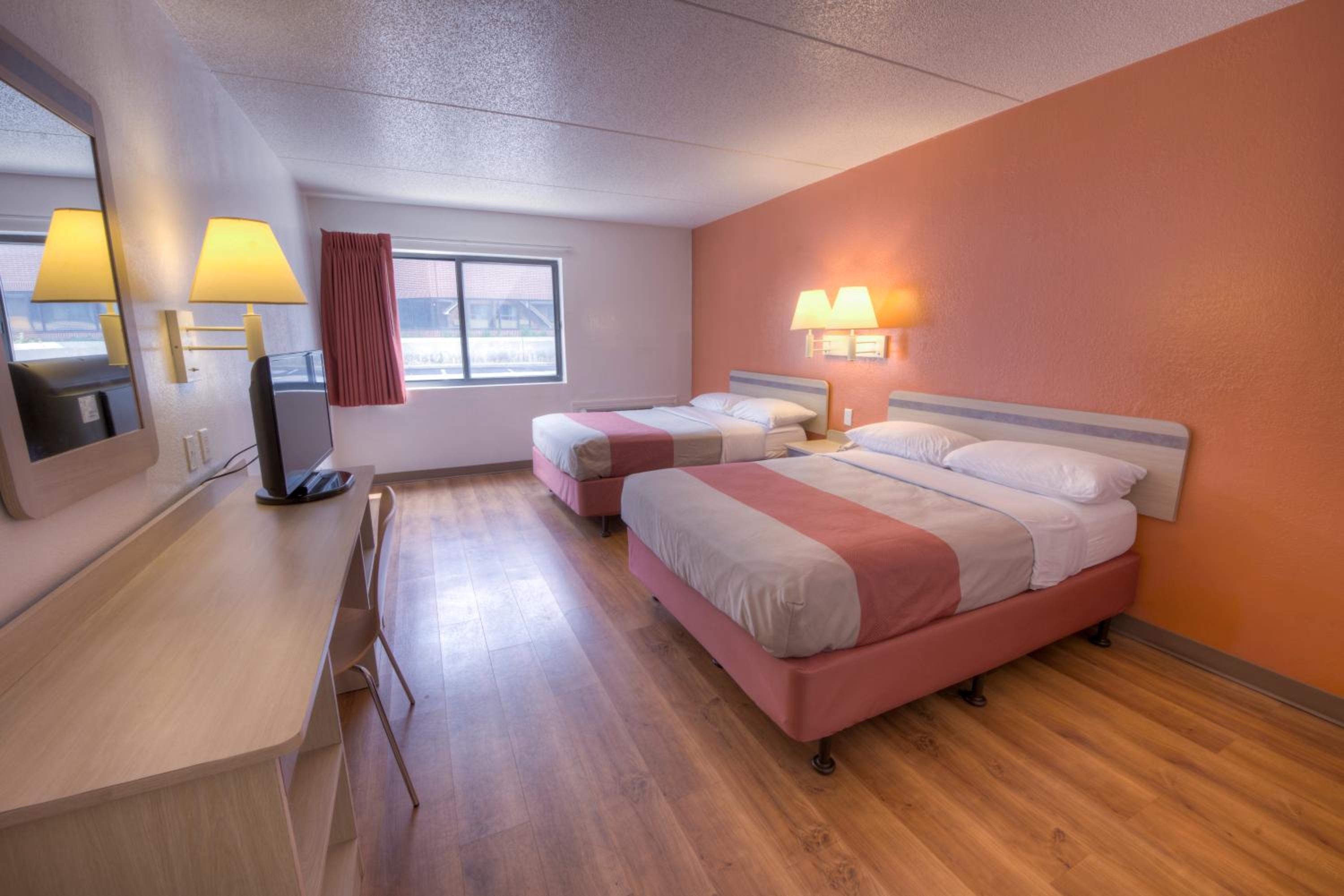 Motel 6-Branford, CT - New Haven - Property Image 26