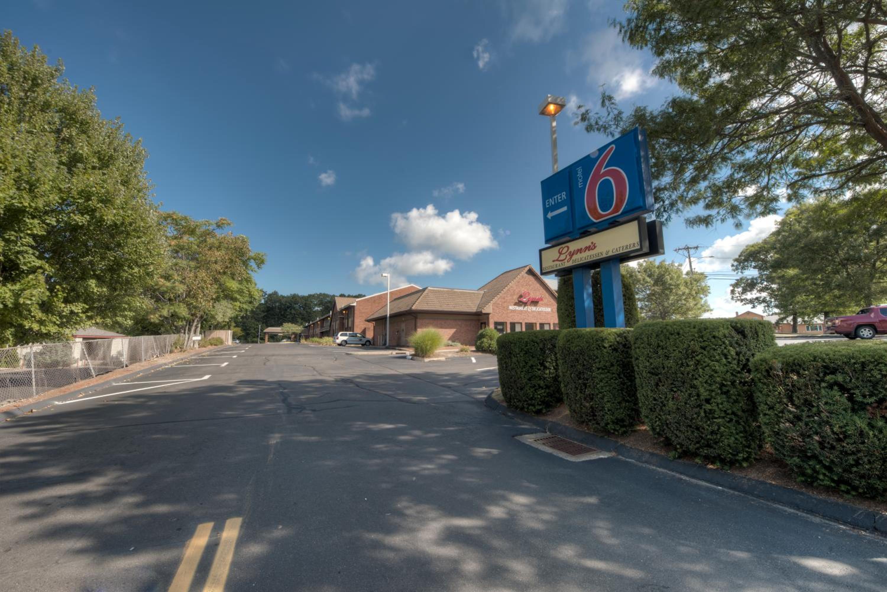 Motel 6-Branford, CT - New Haven - Property Image 21