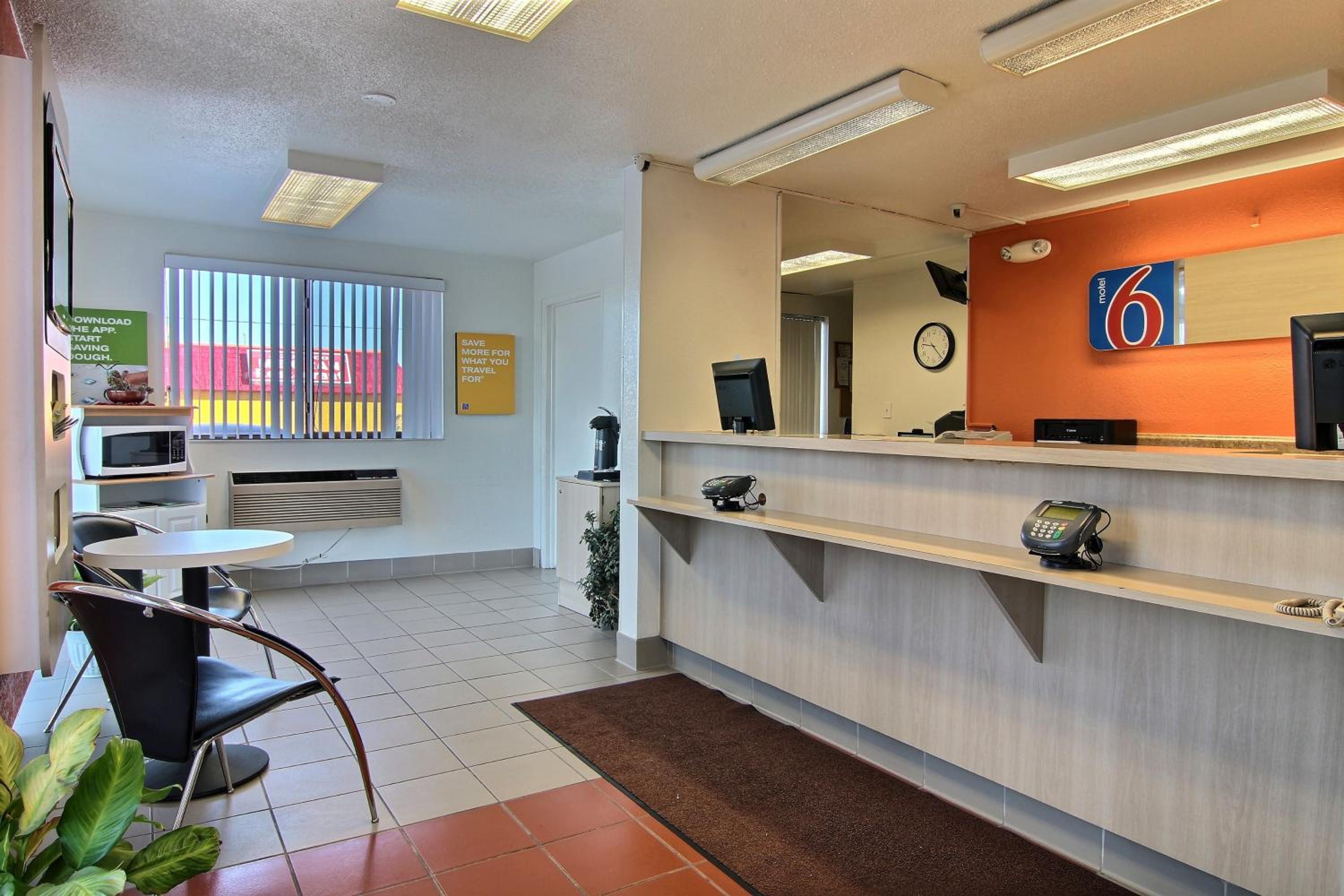 Motel 6-Fargo, ND - West Acres - North Fargo, Photo 10