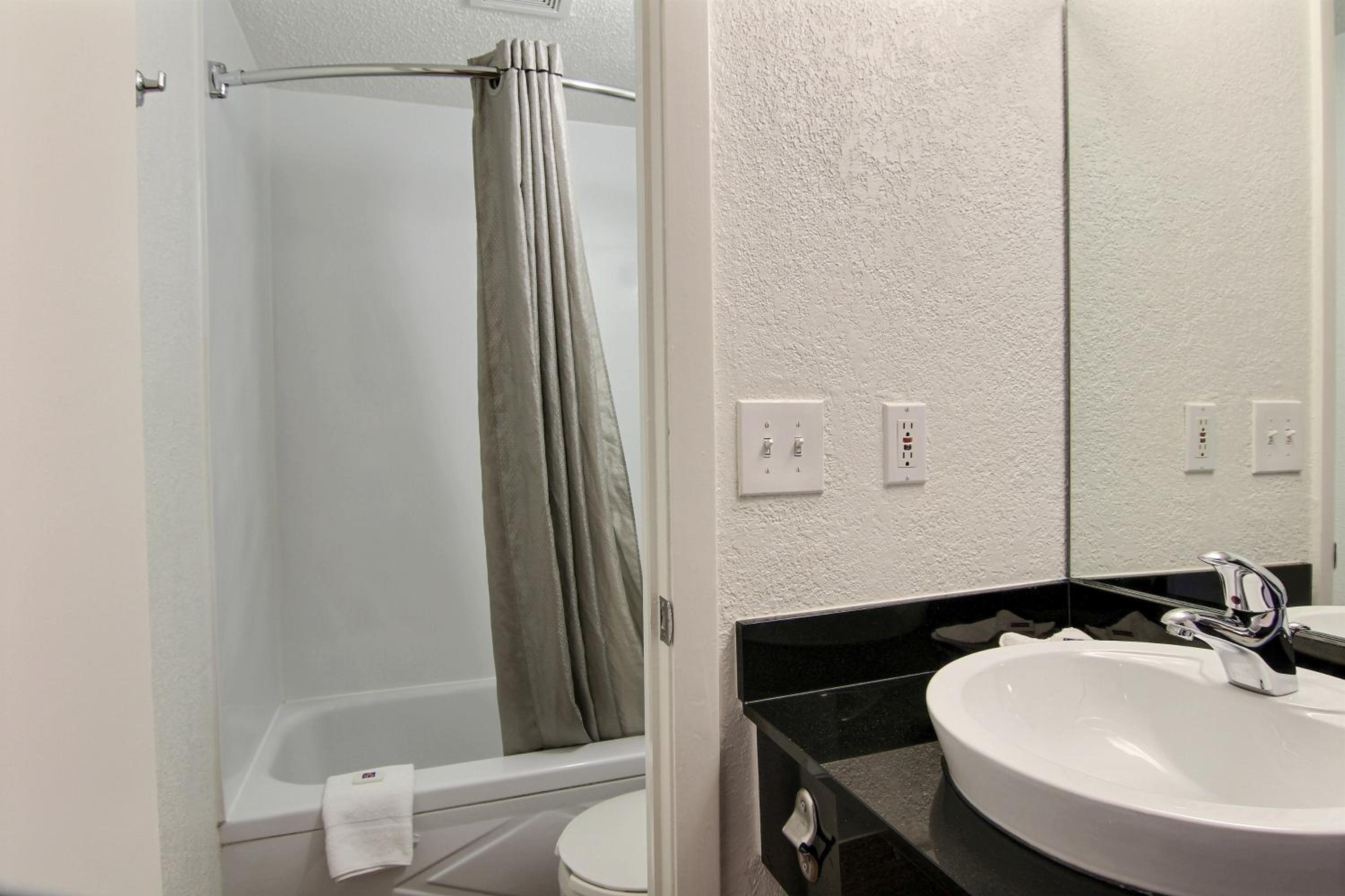 Motel 6-Fargo, ND - West Acres - North Fargo, Photo 15