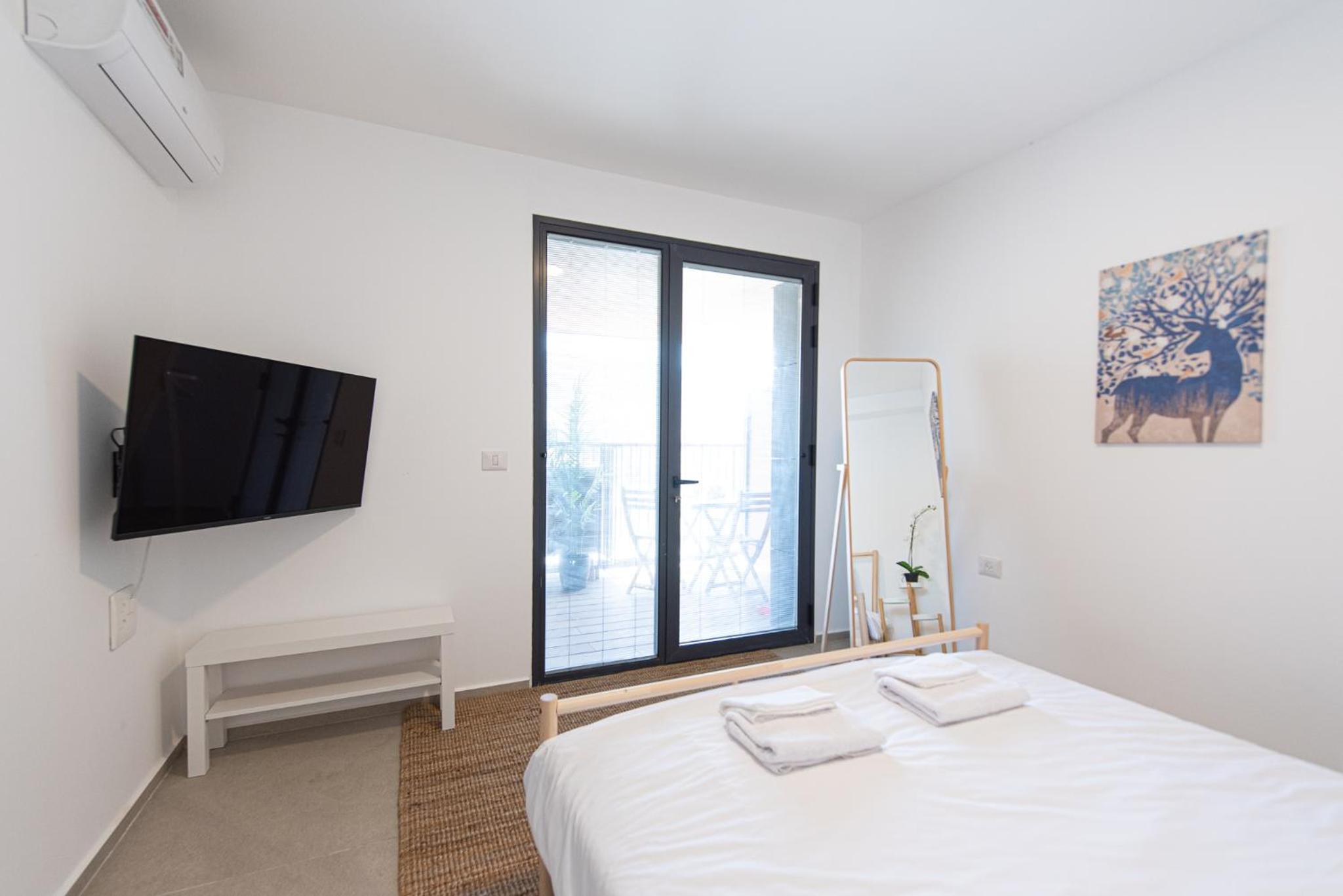 PORT CITY HAIFA - Downtown Luxury Apartments - MAMAK view 4
