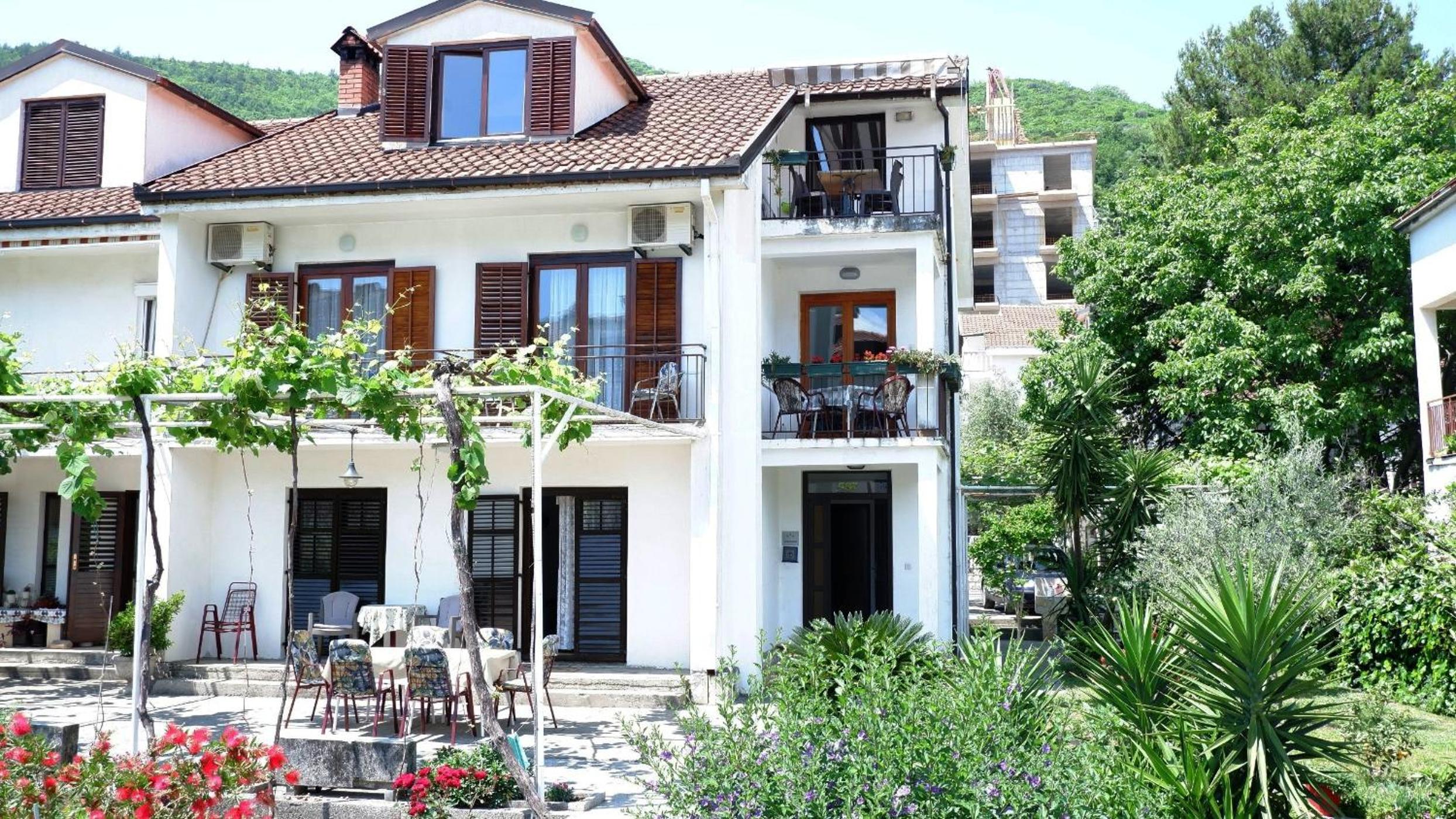 Photo 53