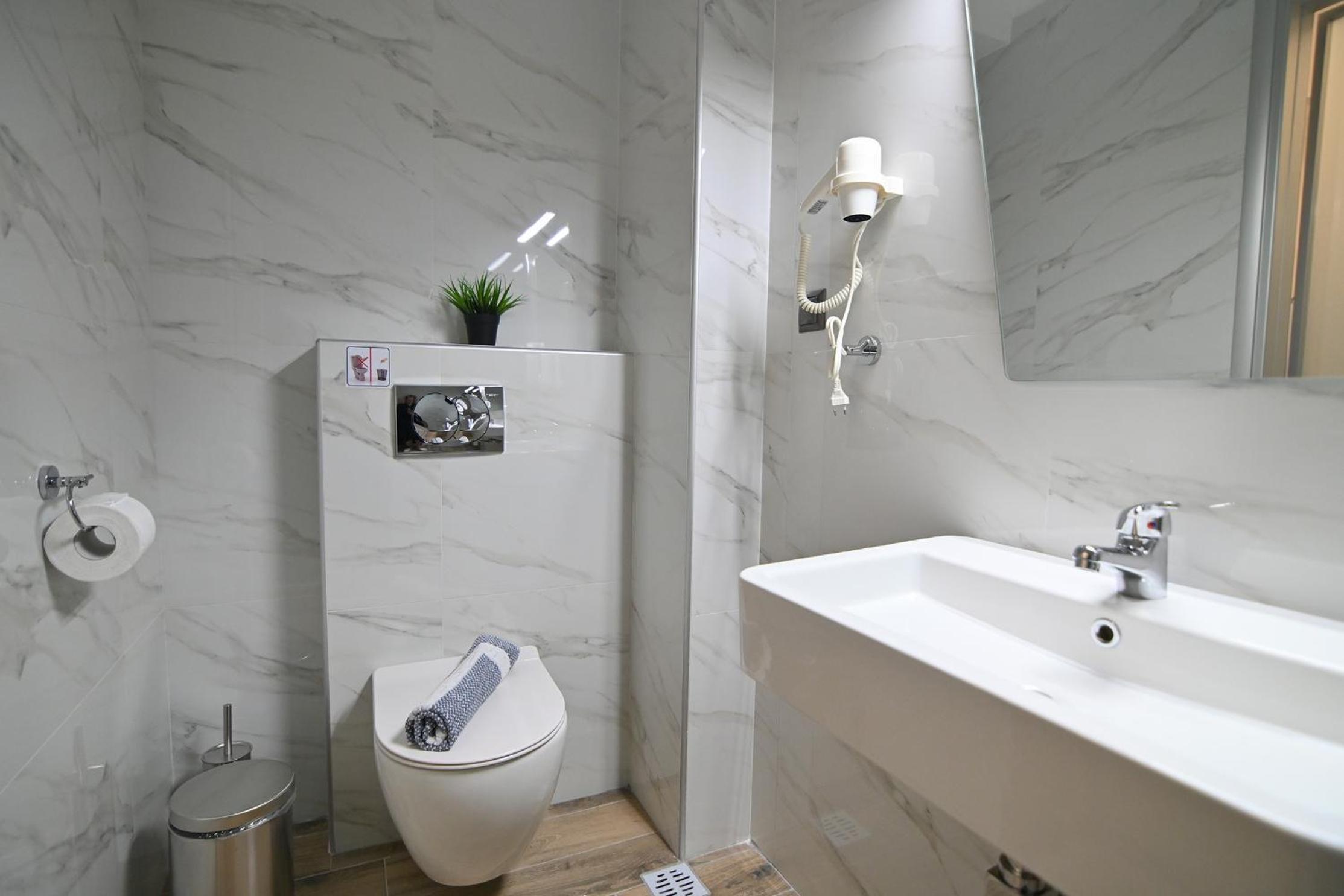 Armonia Luxury Suites
